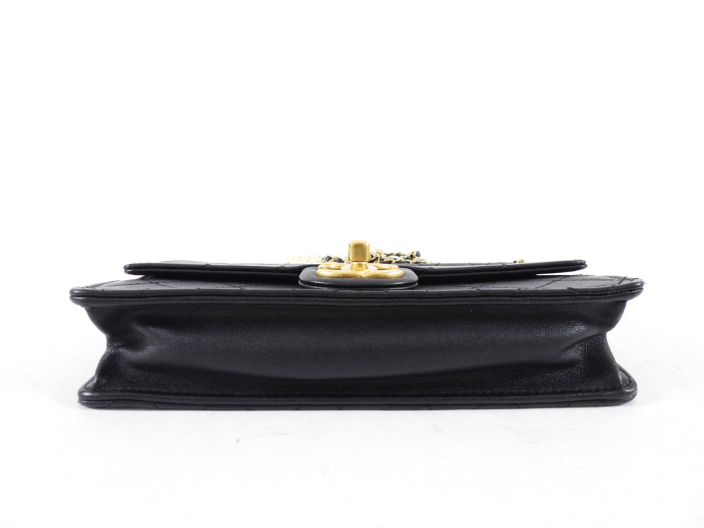 Chanel Black Quilted Leather Chic Pearls Flap Bag