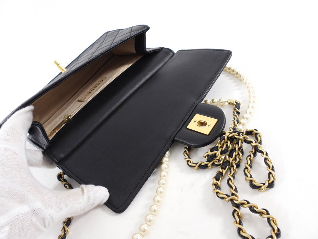 Chanel Black Quilted Leather Chic Pearls Flap Bag