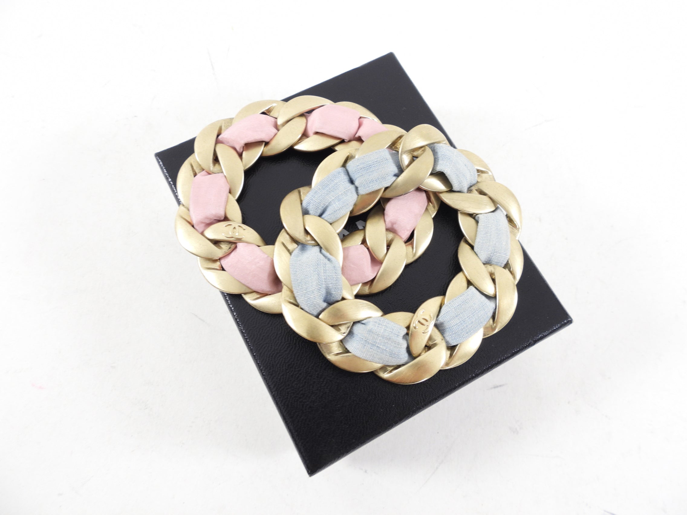 Chanel 09C Pink and Gold Chain Bracelet