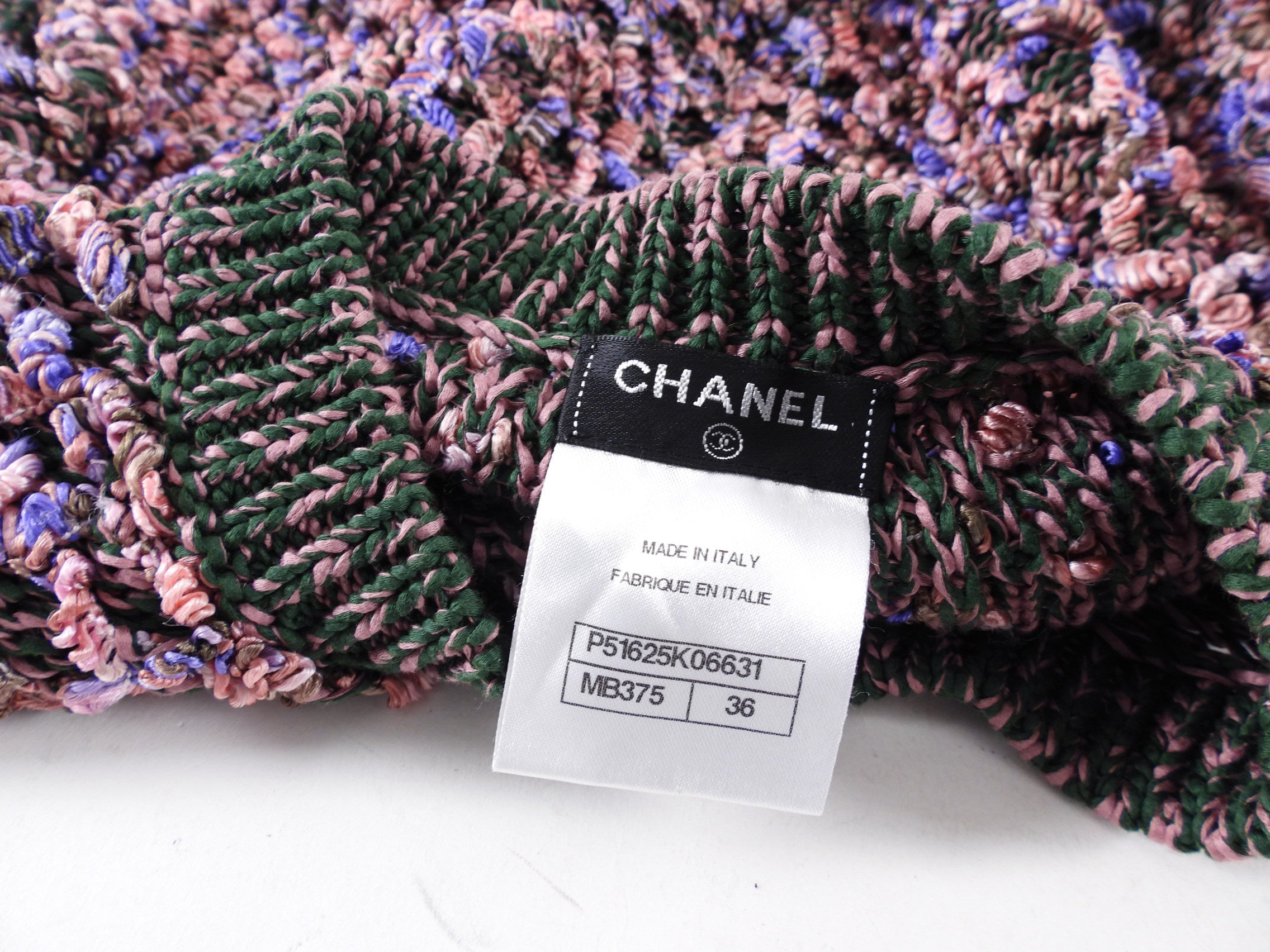 Chanel 2015 Pink and Green Textured Knit Short Sleeve Pullover - FR36 / 4