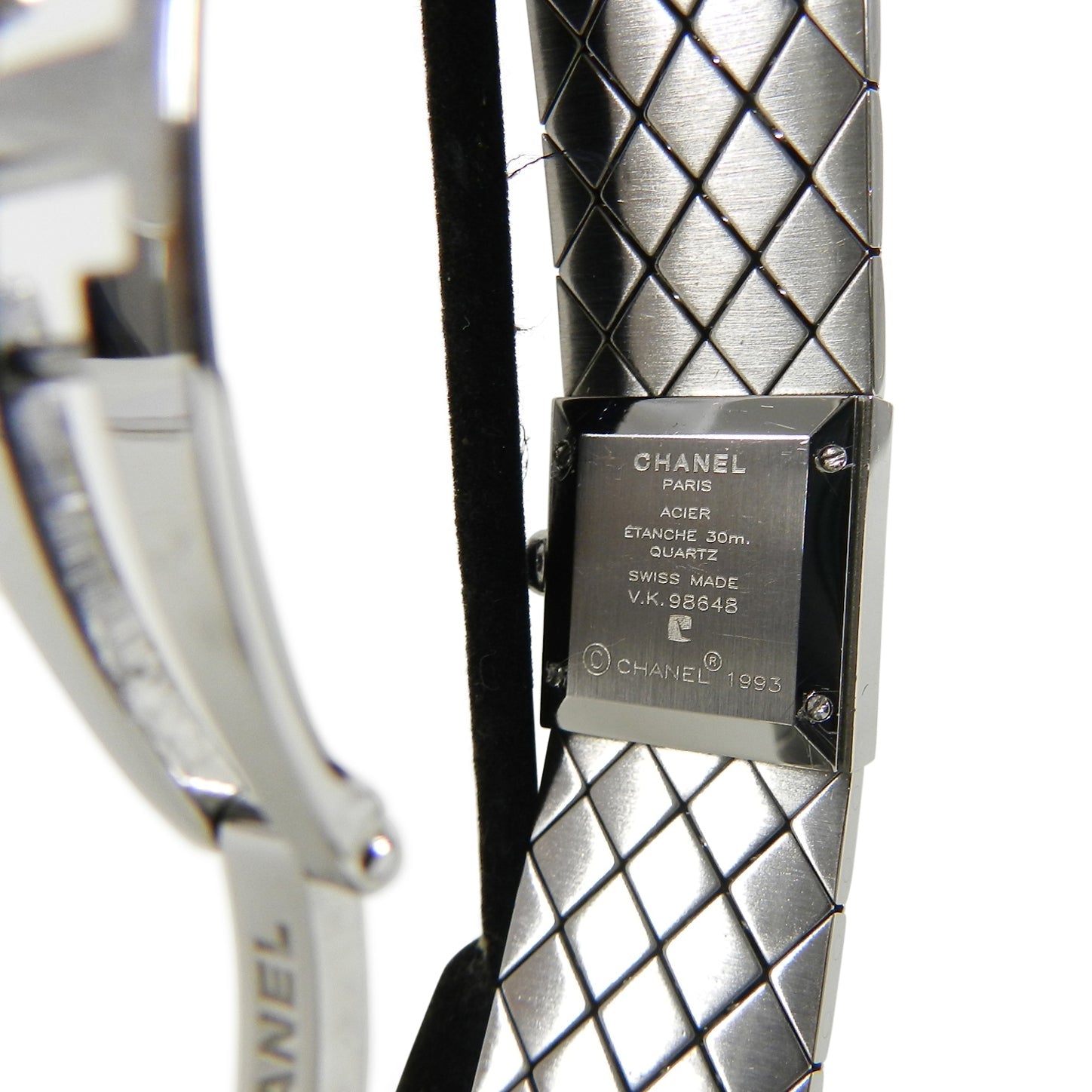 Chanel Vintage 1993 Silver Matelasse Quilt Acier Ladies Wrist Watch