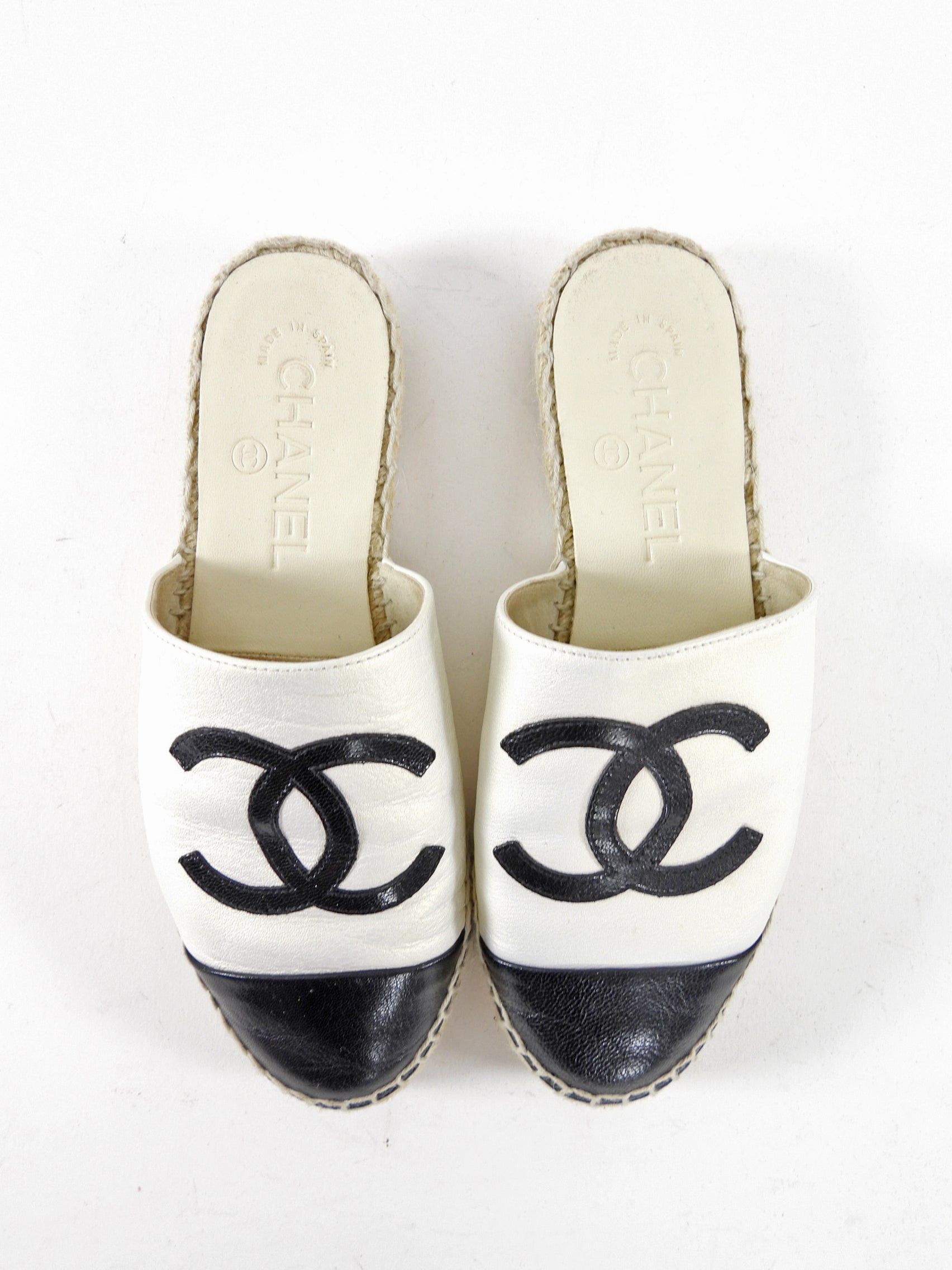 Chanel Black and White CC Cap Toe Flat Espadrille Slides - 34