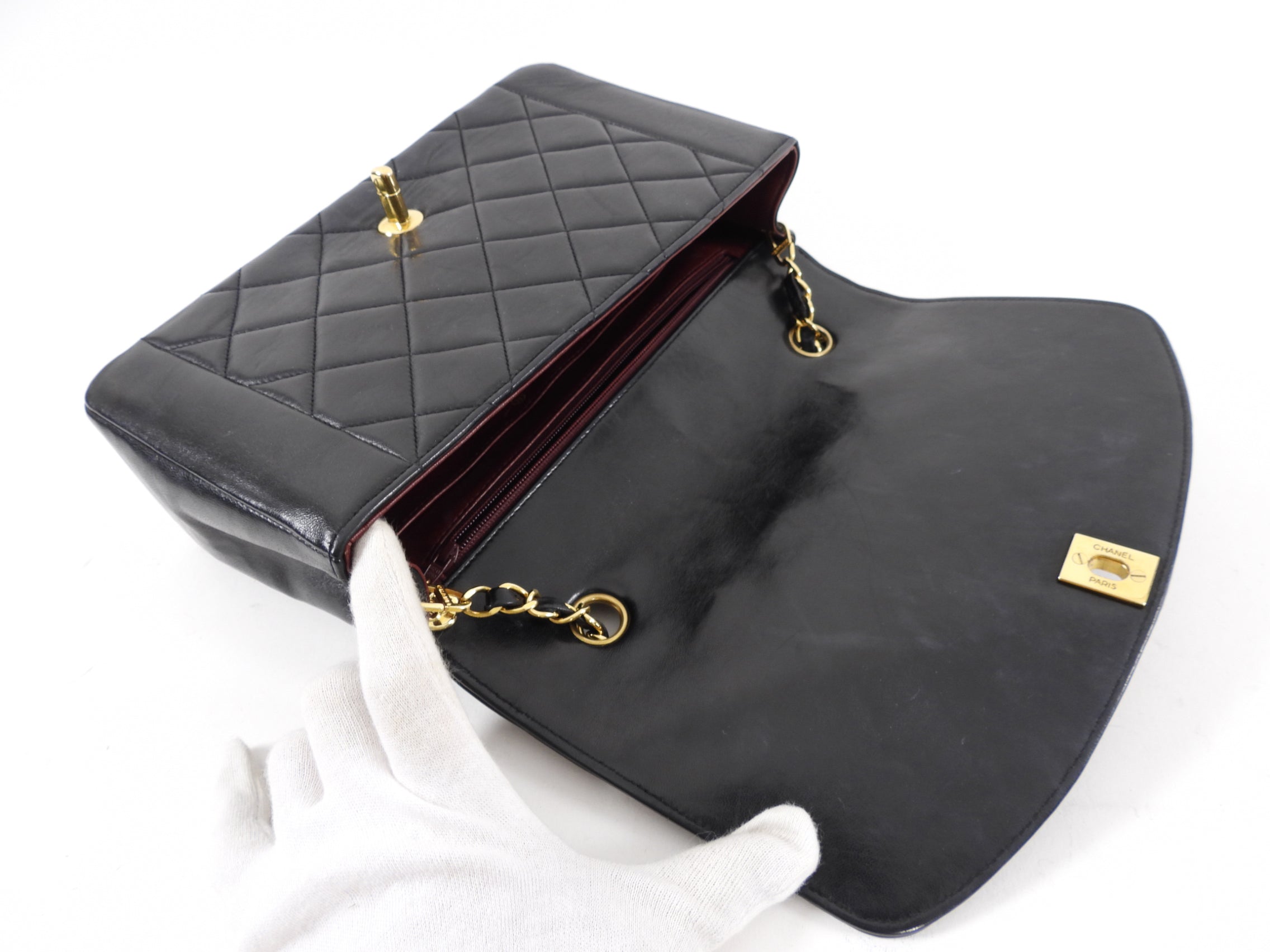 Chanel Vintage 2000-2002 Black Lambskin Quilt Diana Medium Flap Bag