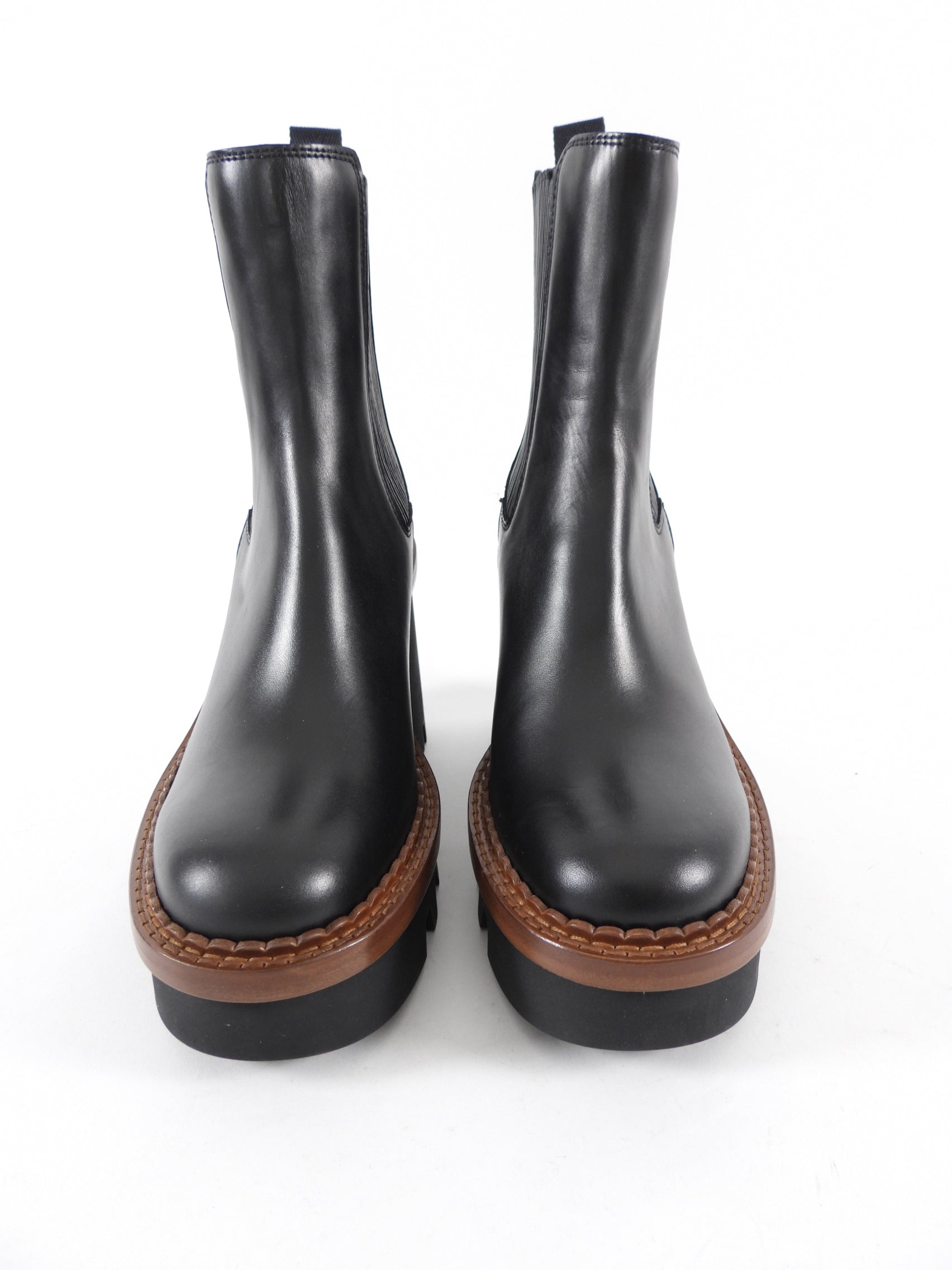 Chloe Black Leather Owena Track Sole Ankle Boot - 37