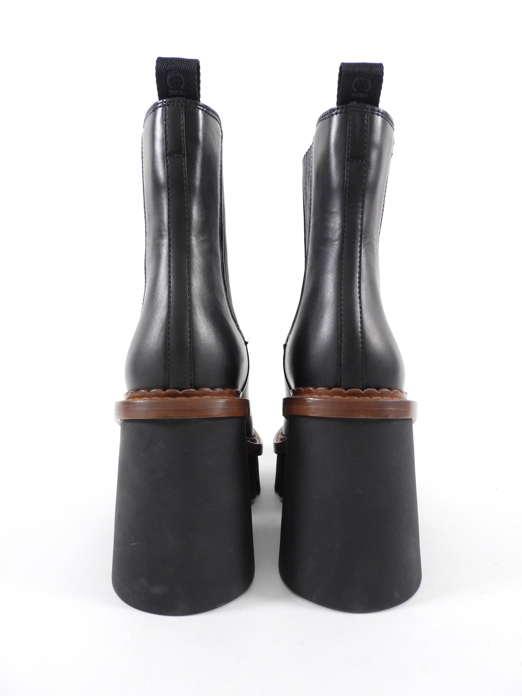 Chloe Black Leather Owena Track Sole Ankle Boot - 37