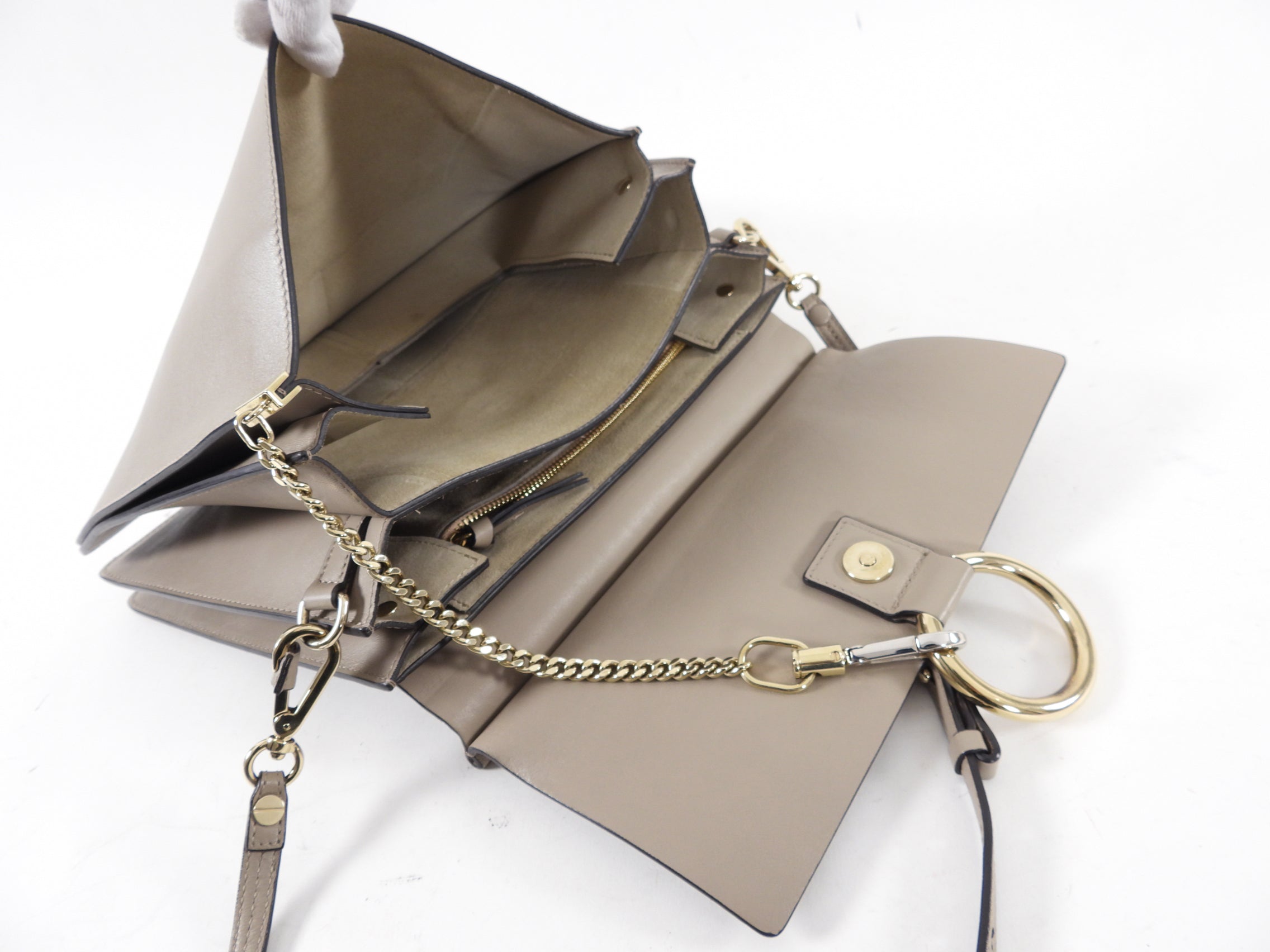 Chloe Faye Medium Shoulder Bag in Light Taupe