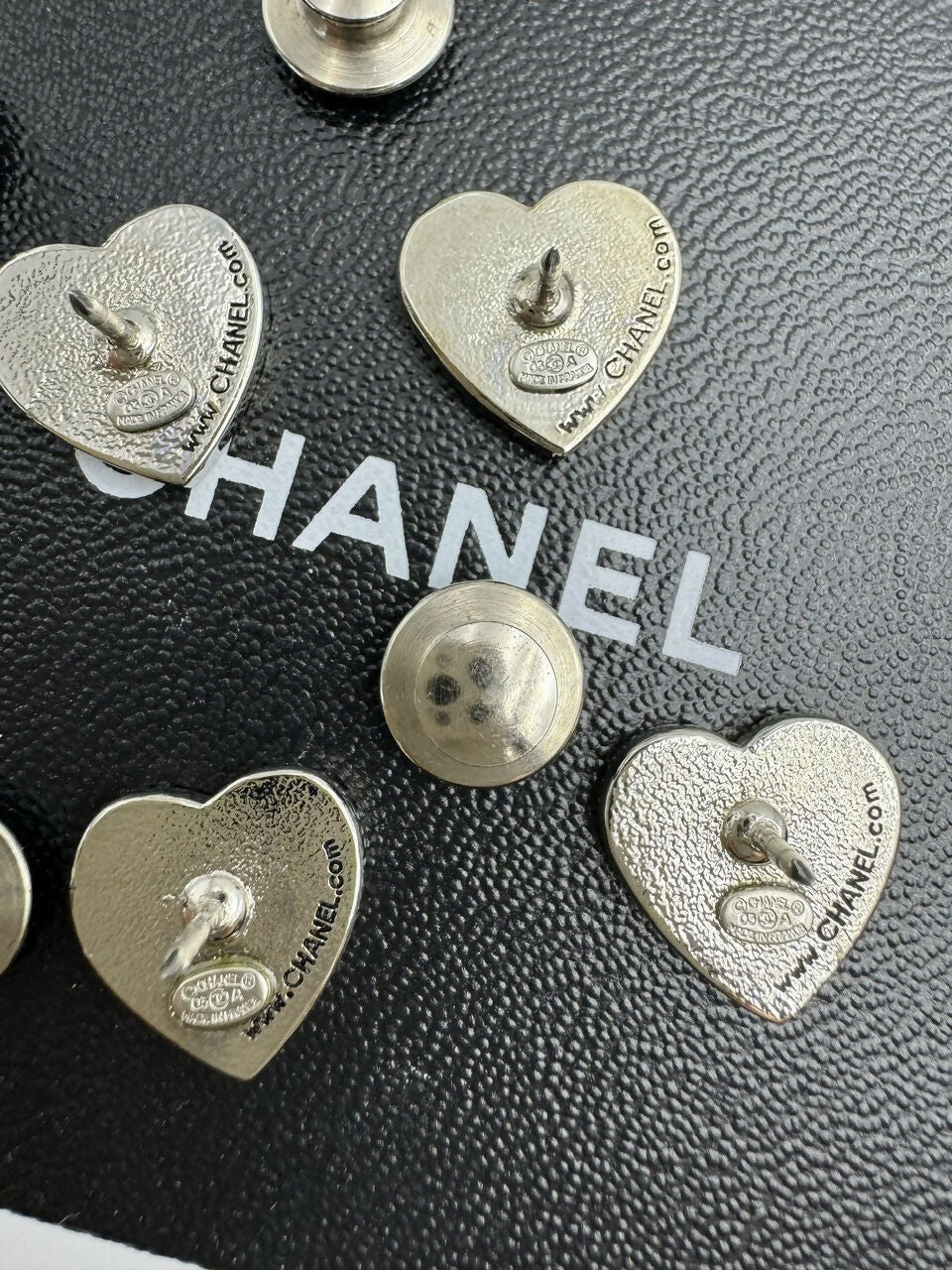 Chanel Vintage 03A Metal American Style Heart Brooch