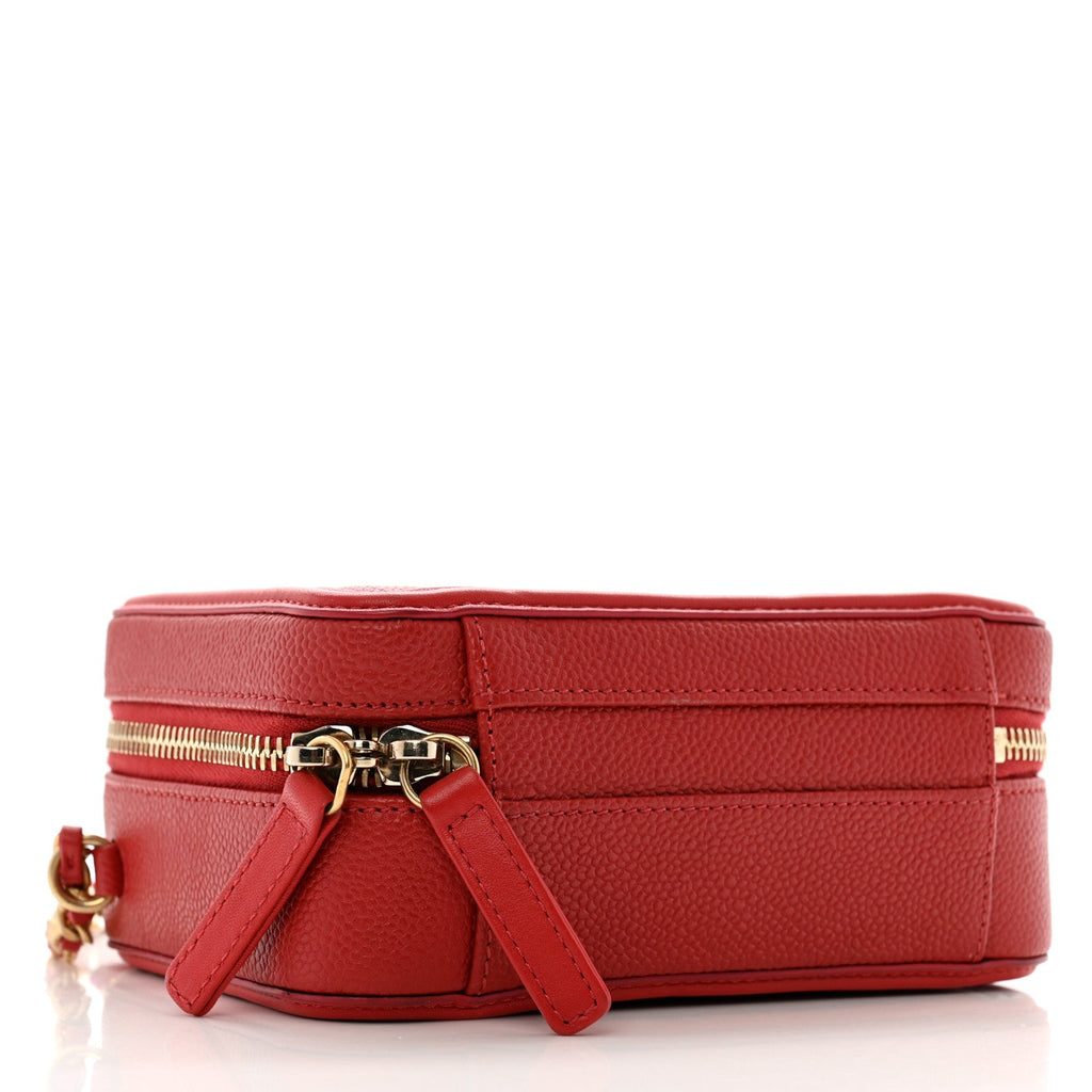 Caviar Quilted Small CC Filigree Vanity Case Red