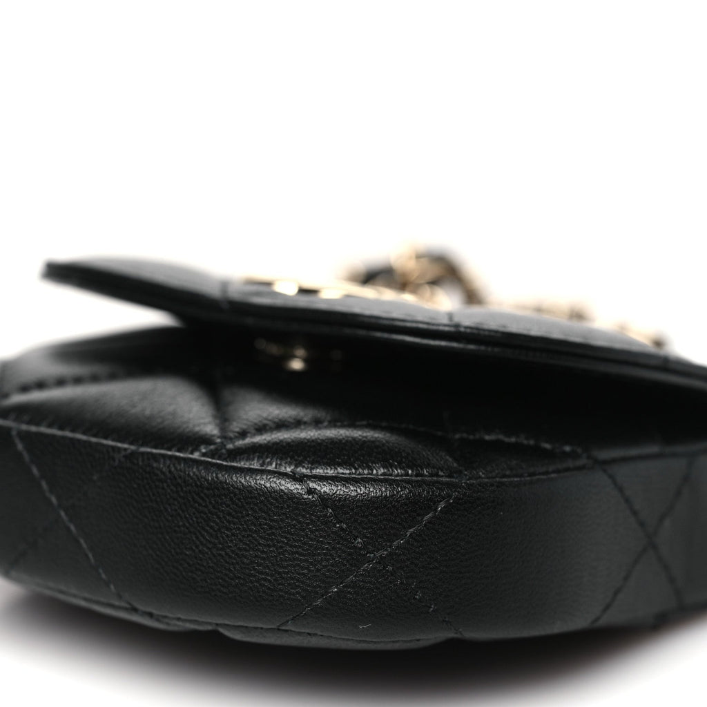 Lambskin Quilted Pearl Top Handle Clutch With Chain Black