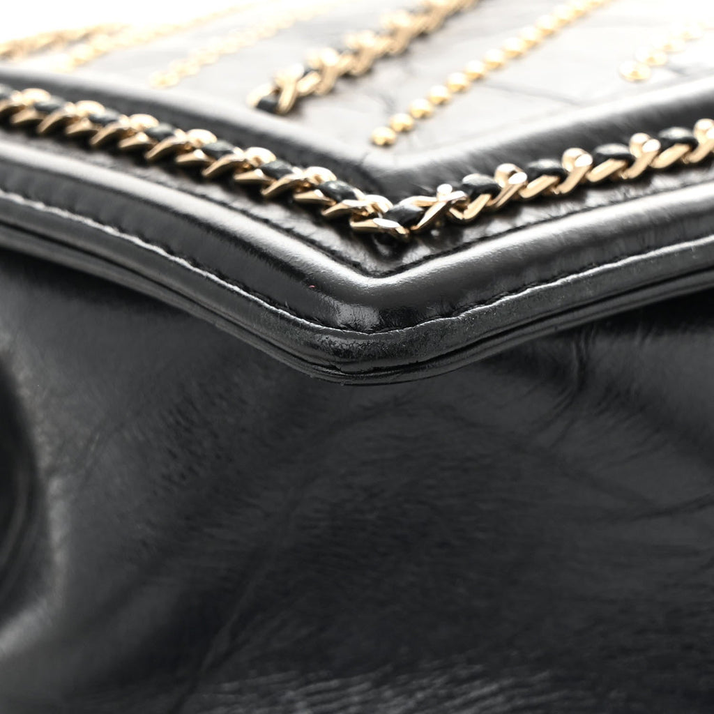 Crumpled Calfskin Chevron Chain Medium Boy Flap Black