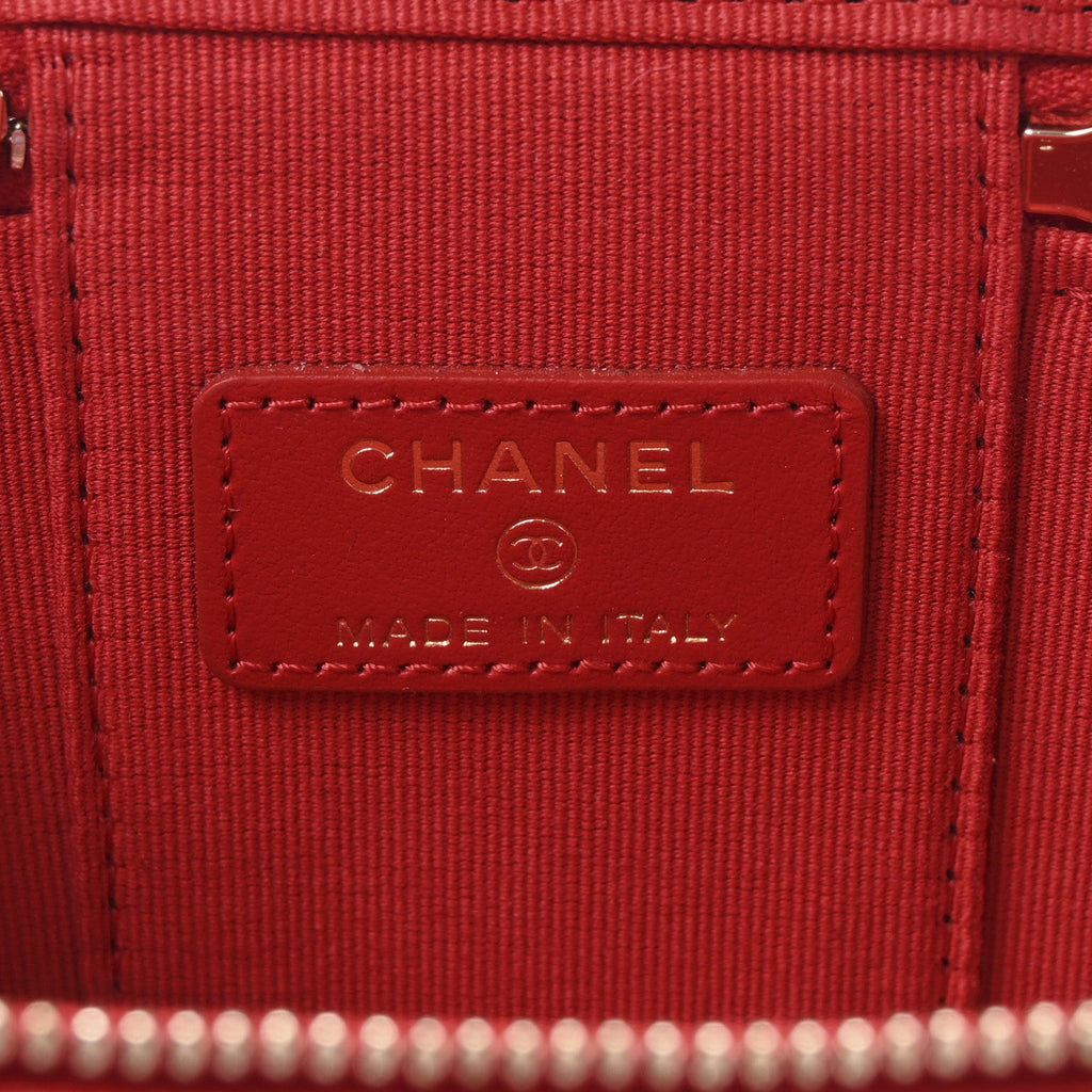 Caviar Quilted Mini Vanity Case With Chain Red