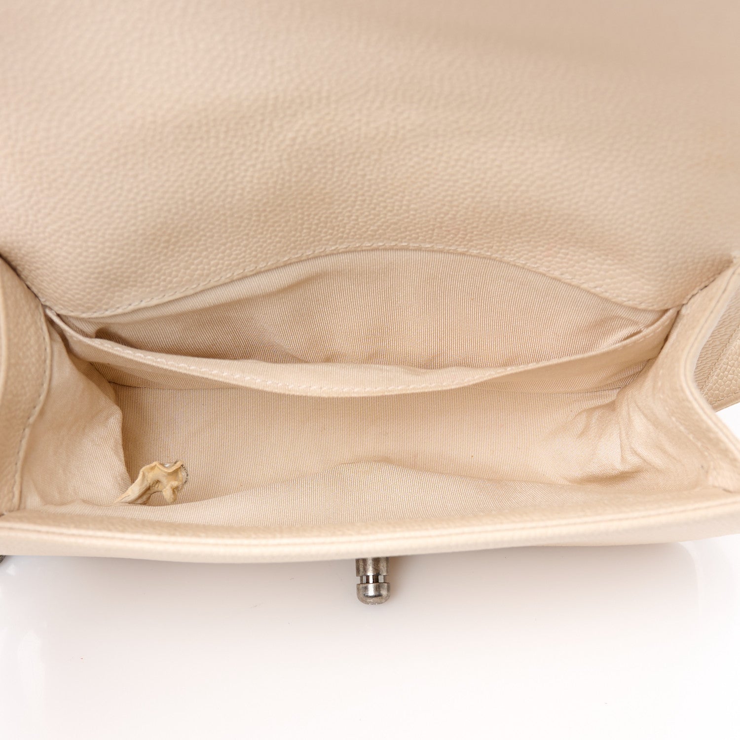 Caviar Chevron Quilted Small Boy Flap Light Beige