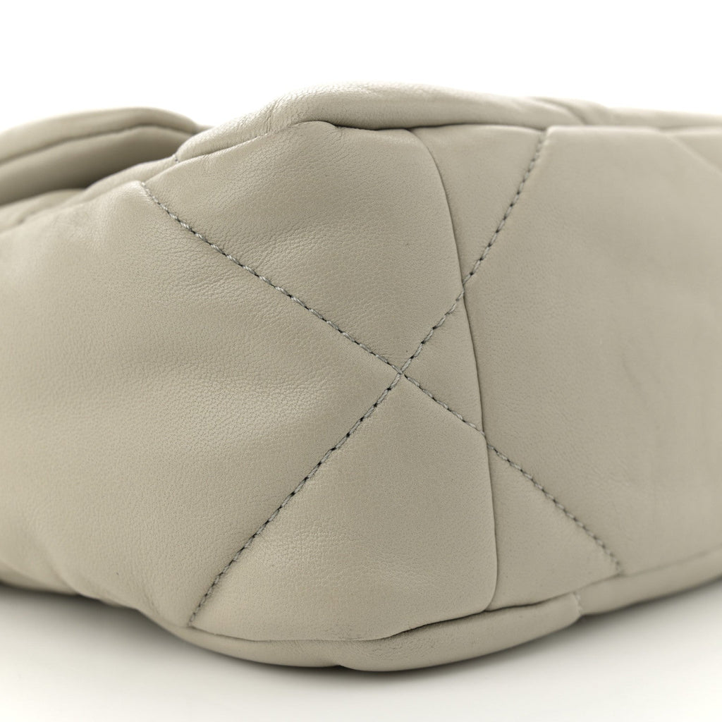 Lambskin Quilted Medium Chanel 19 Flap Grey