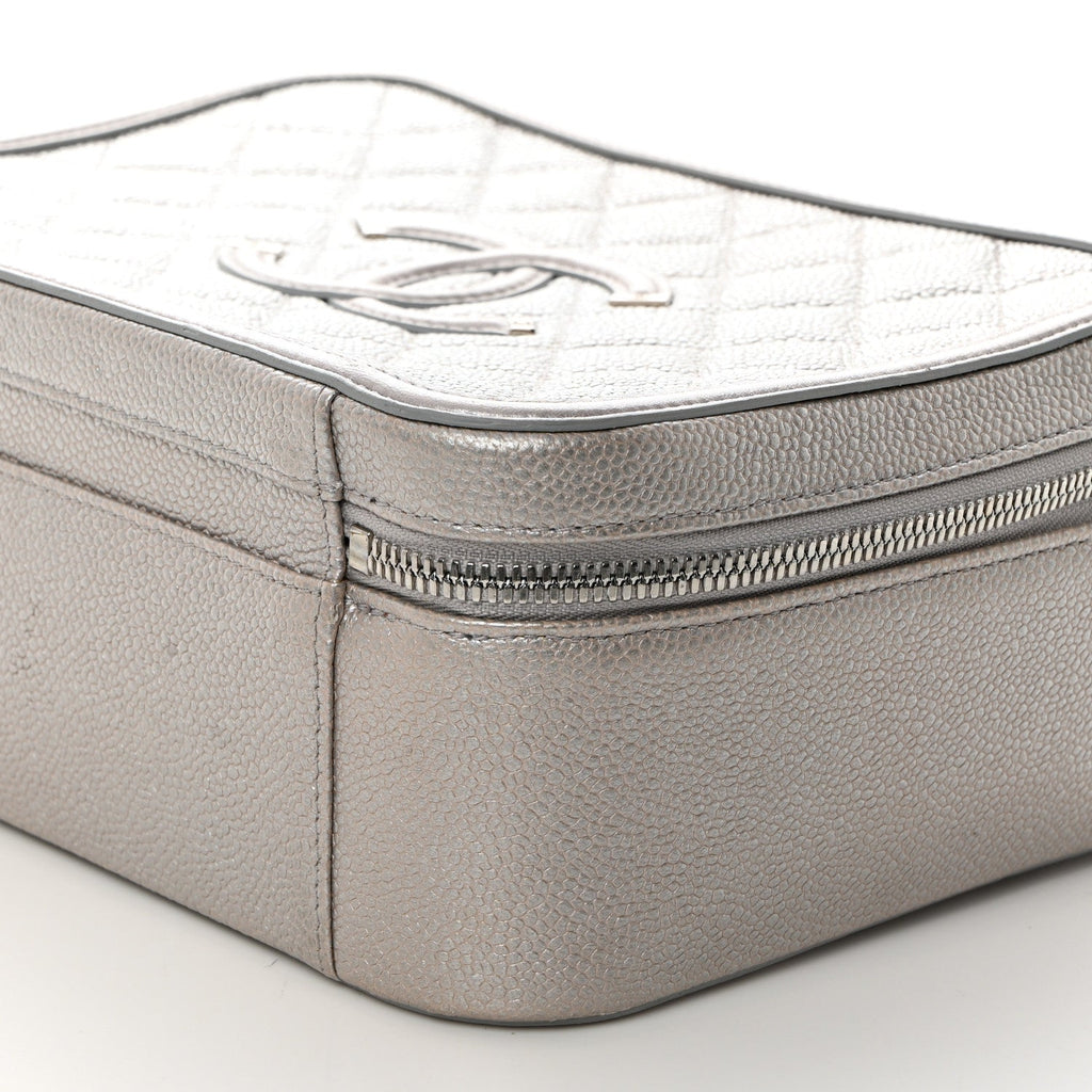 Metallic Caviar Quilted Large CC Filigree Vanity Case Silver
