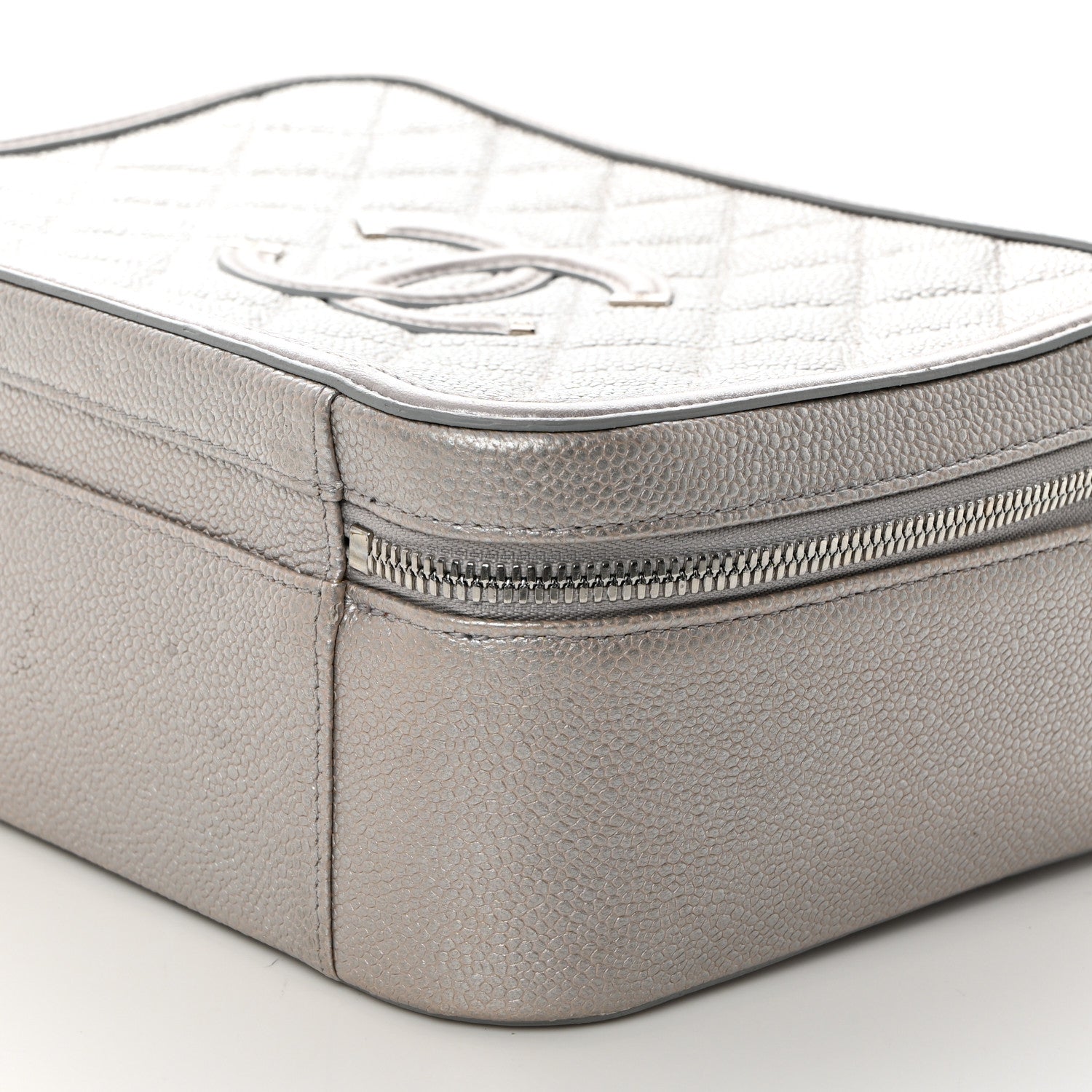 Metallic Caviar Quilted Large CC Filigree Vanity Case Silver