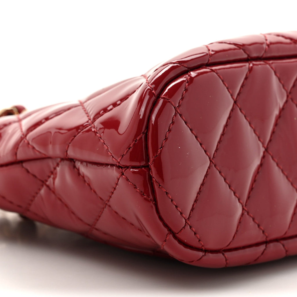 Patent Calfskin Quilted Shiny Coco Clutch With Chain Red