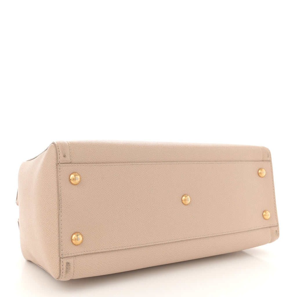 Hammered Calfskin Vara Bow Chain Tote Macadamia