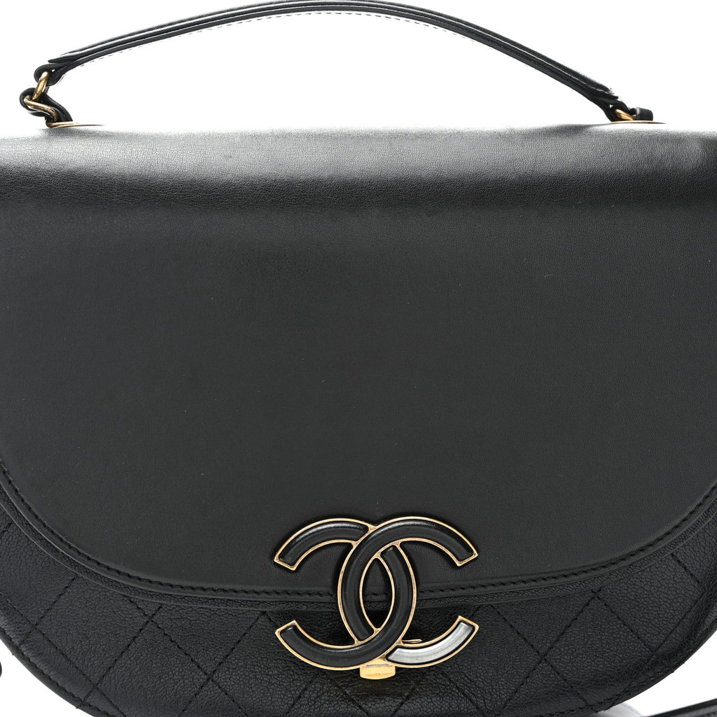 Shiny Calfskin Goatskin Quilted Medium Coco Curve Messenger Flap Black
