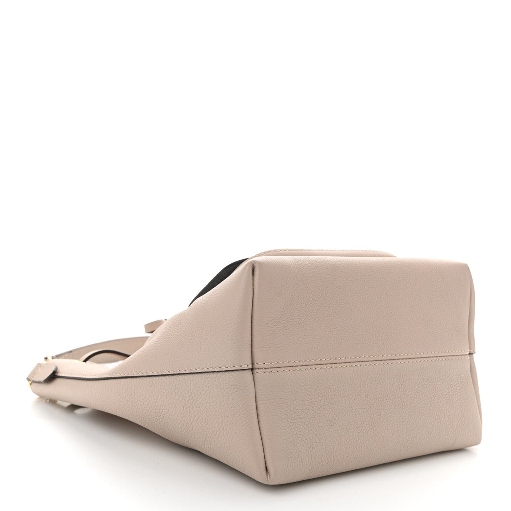 Calfskin Lockme Bucket MM Greige