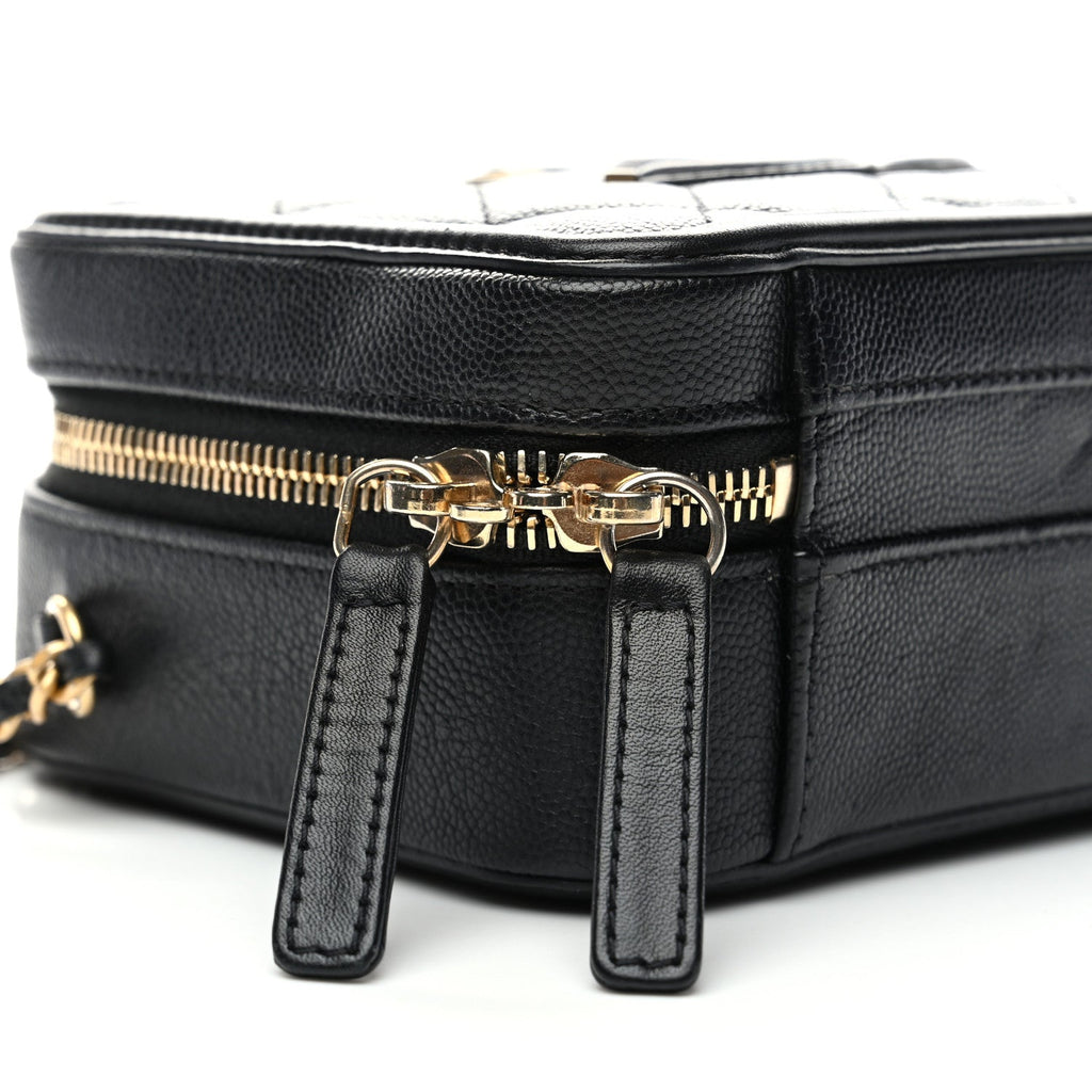 Caviar Quilted Small CC Filigree Vanity Case Black