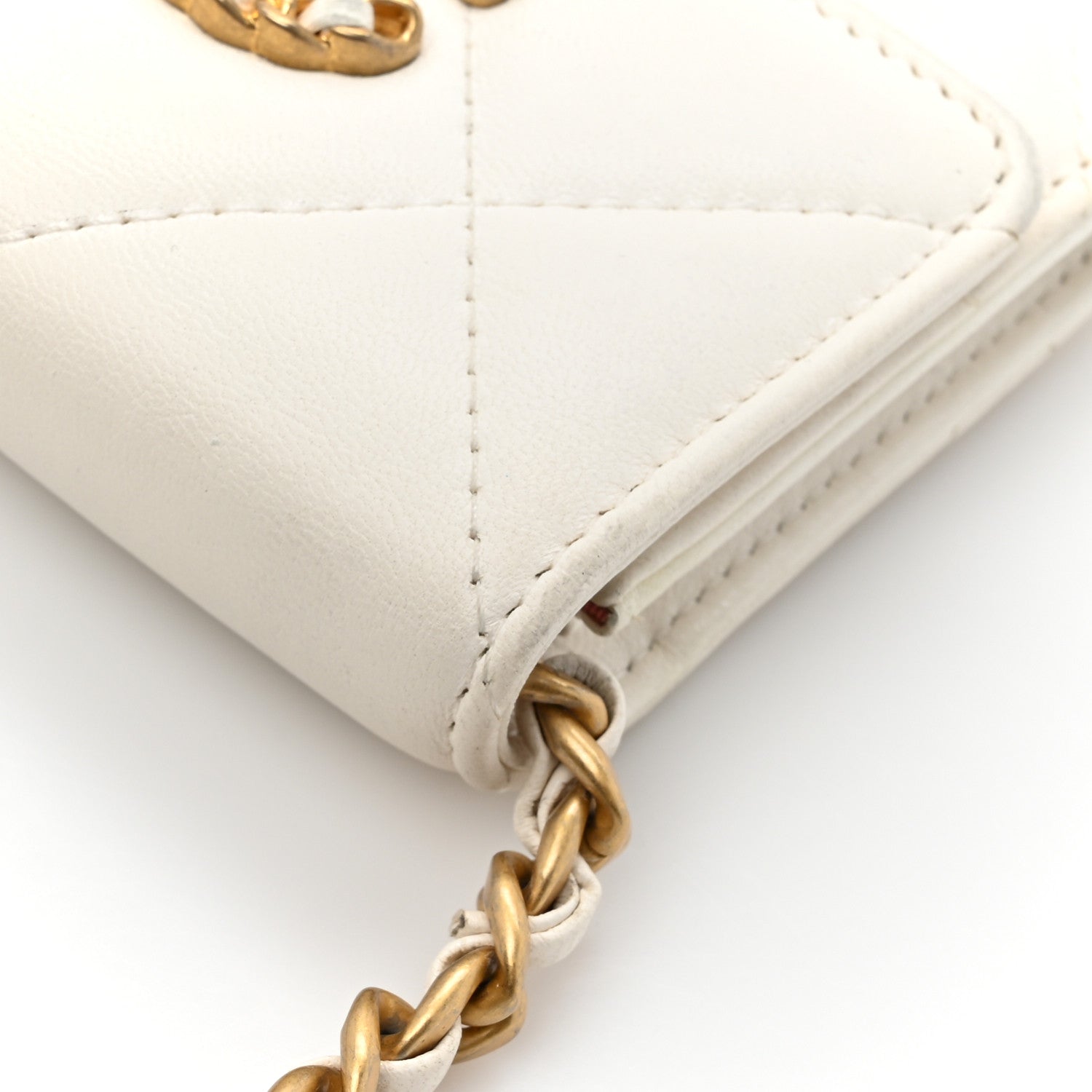 Lambskin Quilted Chanel 19 Flap Coin Purse With Chain White
