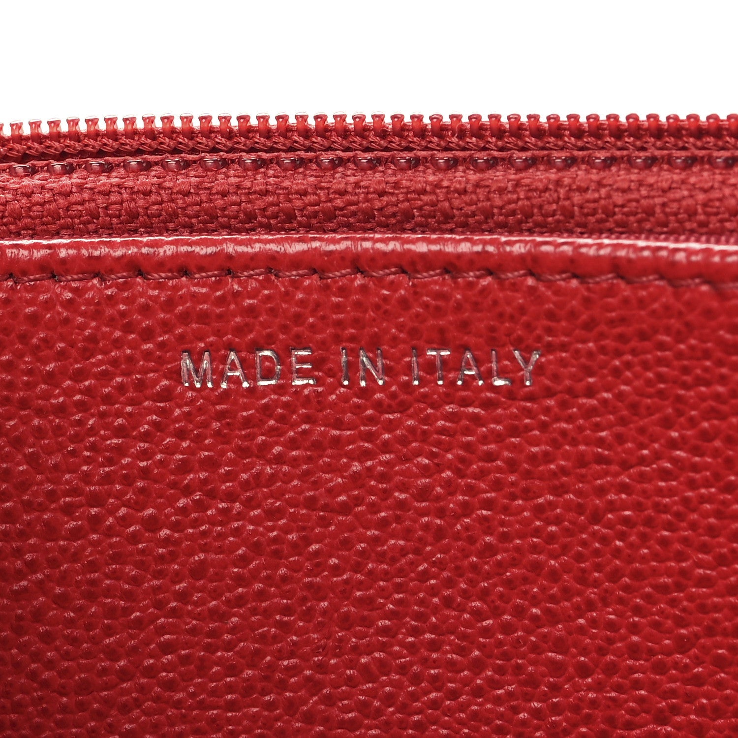 Grained Calfskin Quilted CC Box Wallet On Chain WOC Red