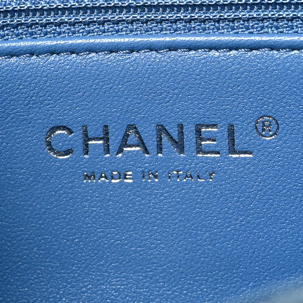 Denim Quilted Medium Camellia Sweetheart Flap Blue
