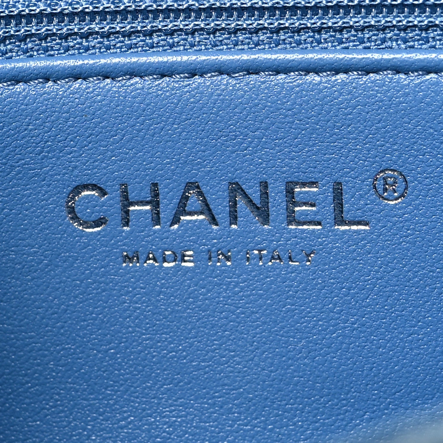 Denim Quilted Medium Camellia Sweetheart Flap Blue
