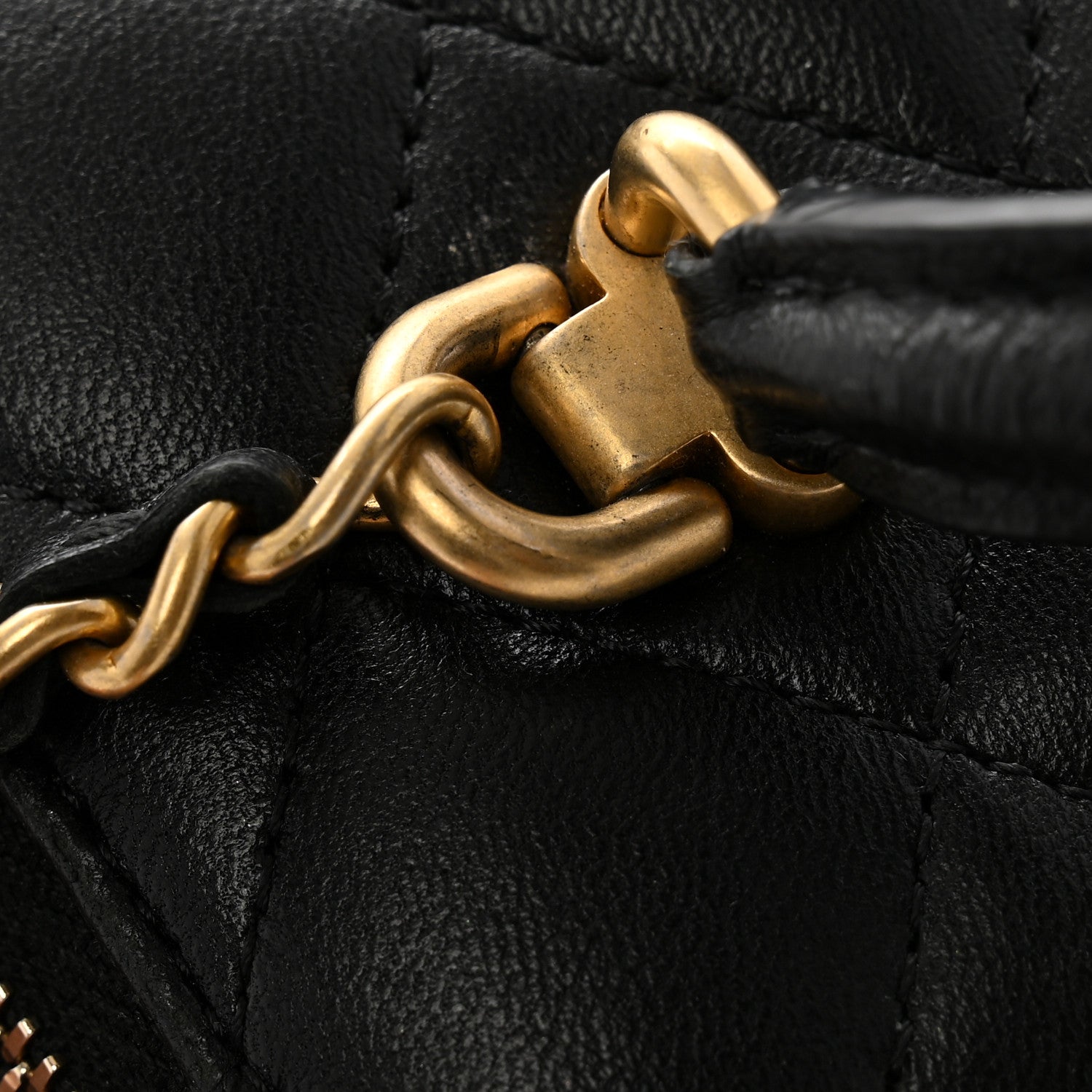 Lambskin Quilted Metal Small Top Handle Vanity Case With Chain Black
