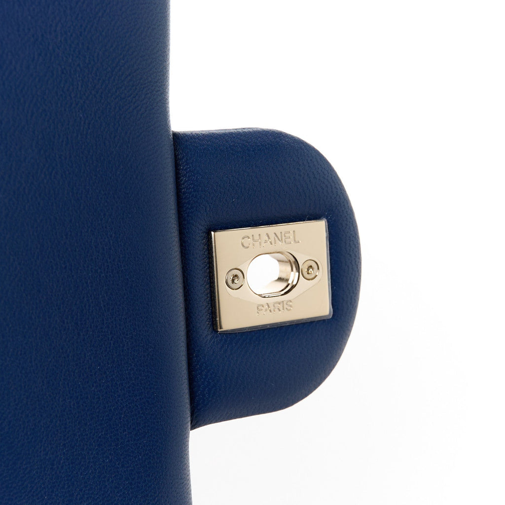 Lambskin Quilted Resin Bi-Color Chain Flap Bag Navy