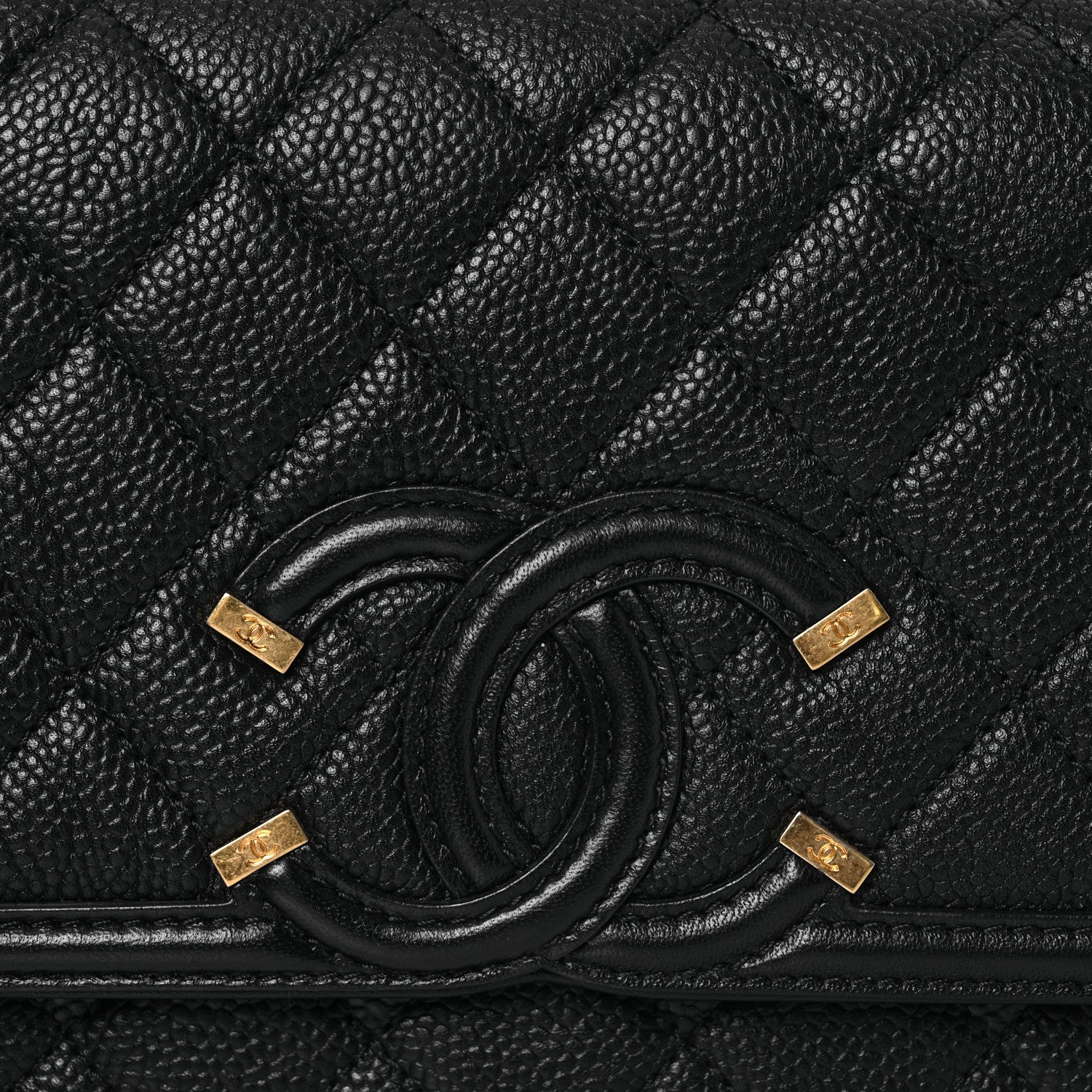 Caviar Quilted Small CC Filigree Flap Black