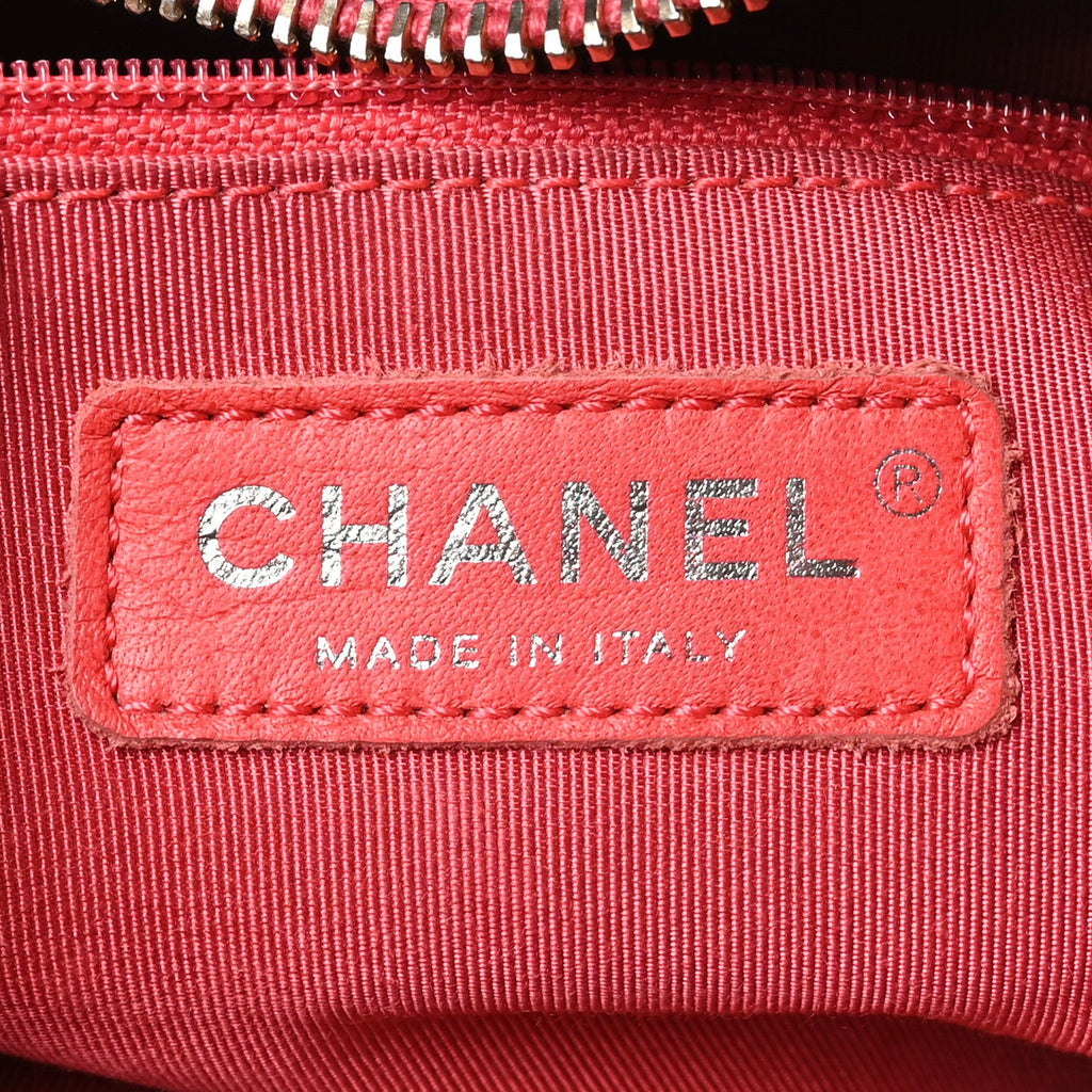 Aged Calfskin Quilted Medium Gabrielle Hobo Pink