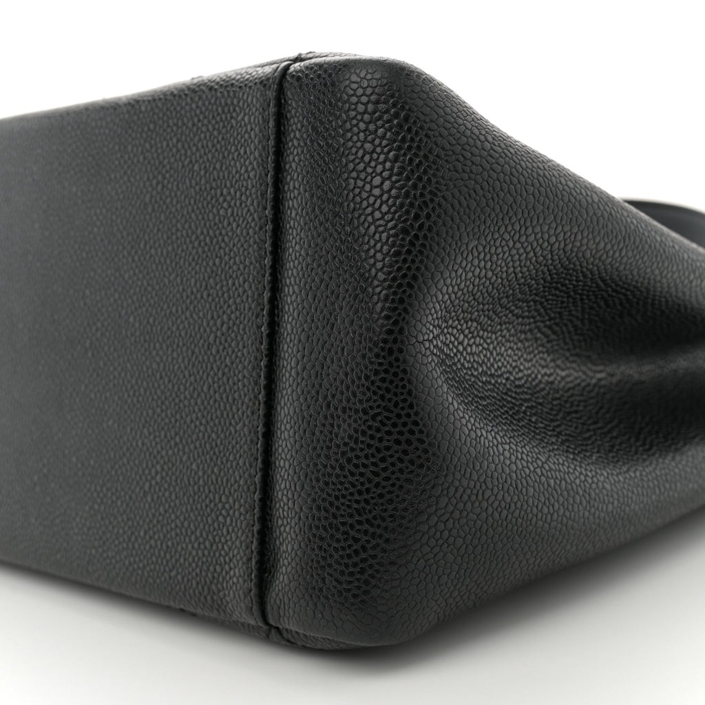 Caviar Quilted Grand Shopping Tote GST Black