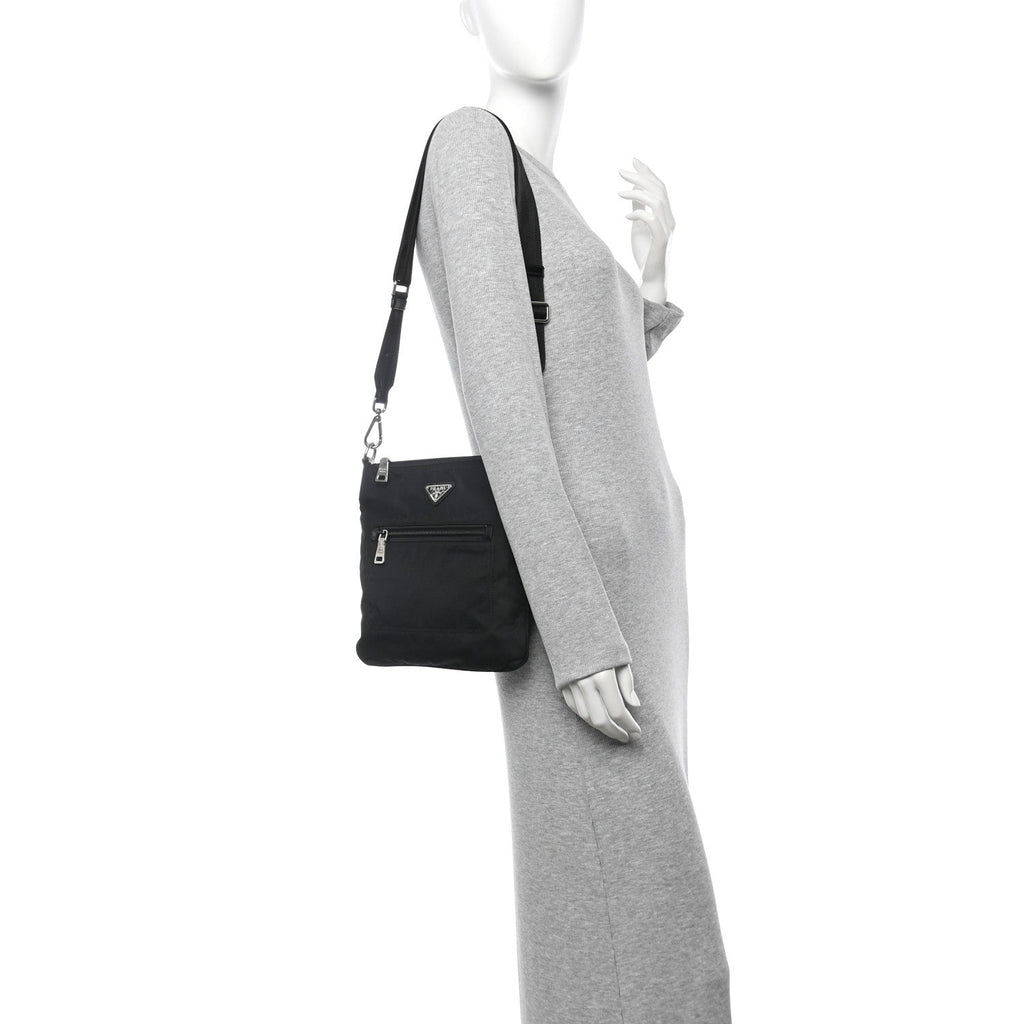 Tessuto Nylon Saffiano Flat Messenger Bag Black
