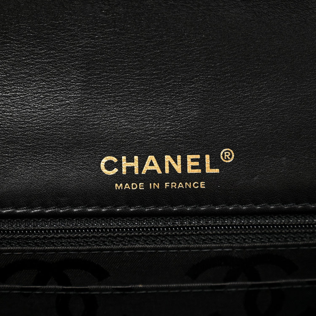 Calfskin Quilted Contrast Stitch Medium Flap Black