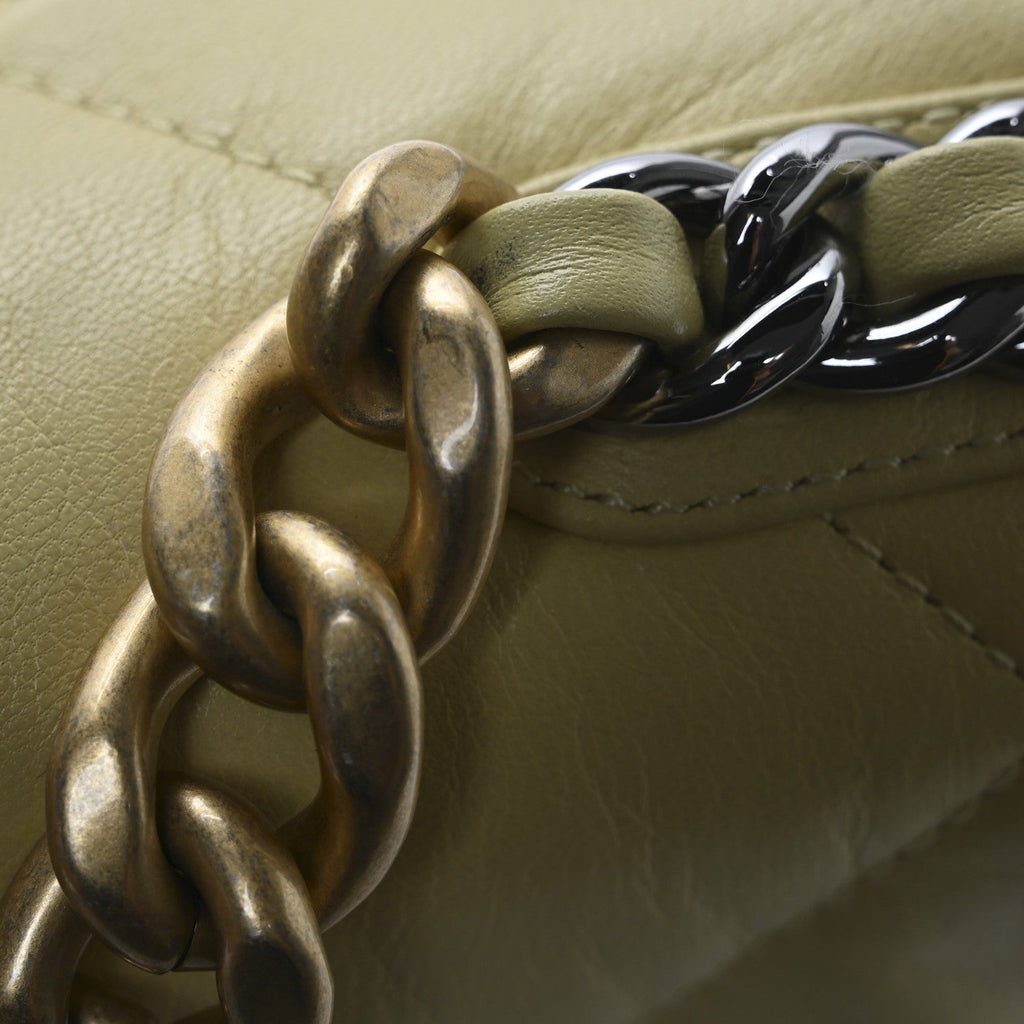 Lambskin Quilted Medium Chanel 19 Flap Yellow