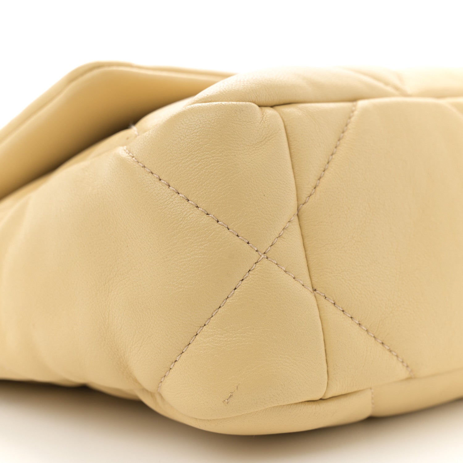 Lambskin Quilted Medium Chanel 19 Flap Yellow
