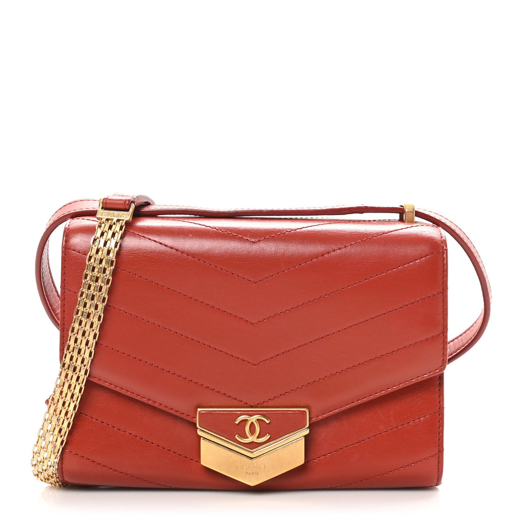 Calfskin Chevron Quilted Large Medal Flap Red