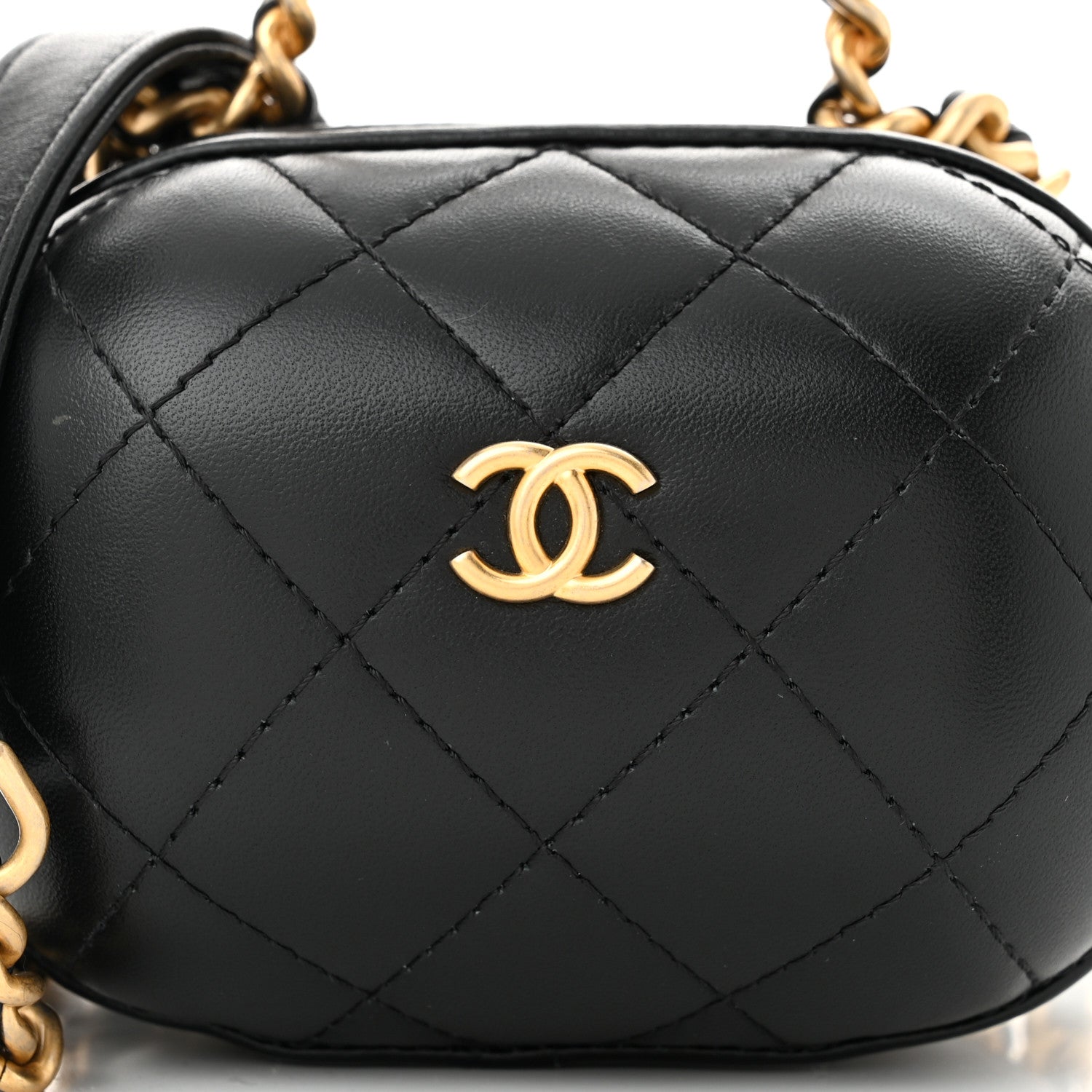 Lambskin Quilted Small CC Bubble Vanity Case With Chain Black