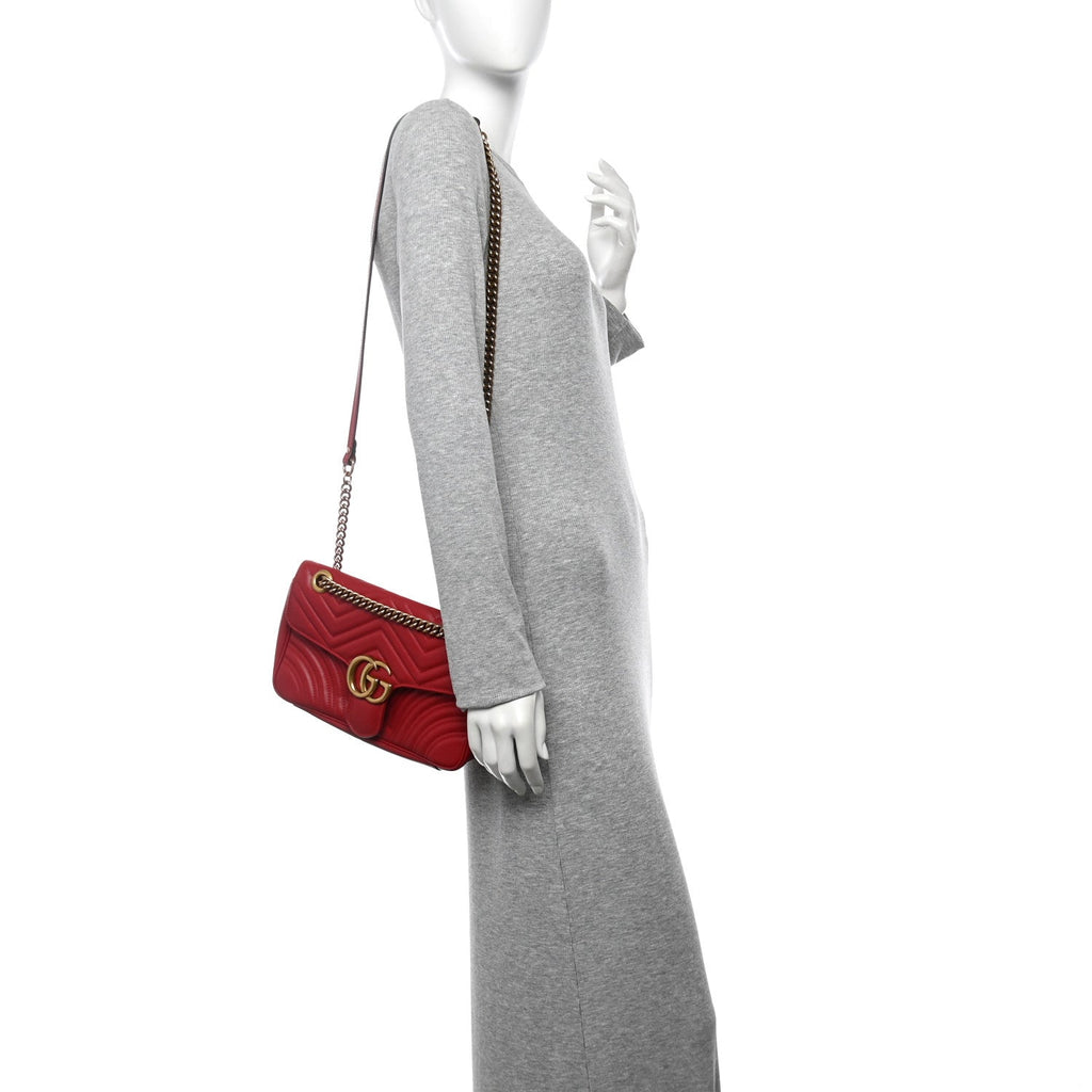 Calfskin Matelasse Small GG Marmont Shoulder Bag Hibiscus Red