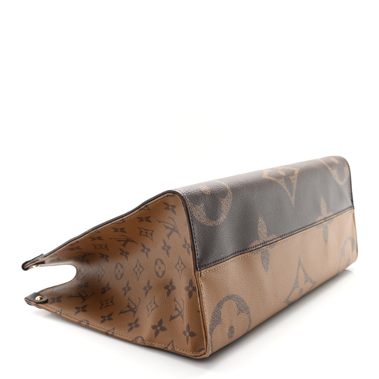 Reverse Monogram Giant Onthego MM