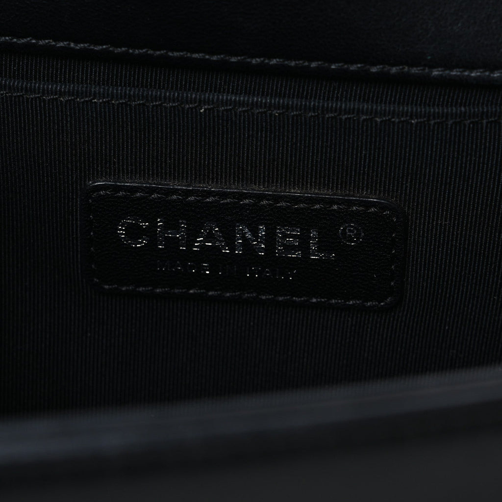 Lambskin Quilted Medium Boy Flap Black