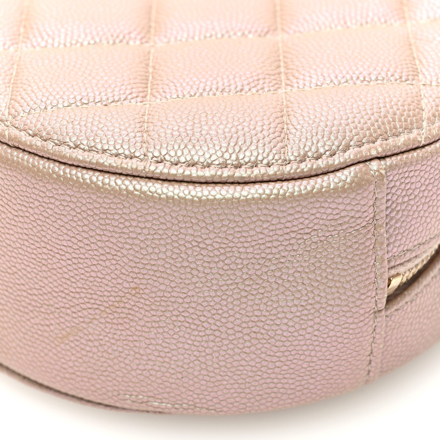 Iridescent Caviar Resin Quilted Round Clutch With Chain Beige