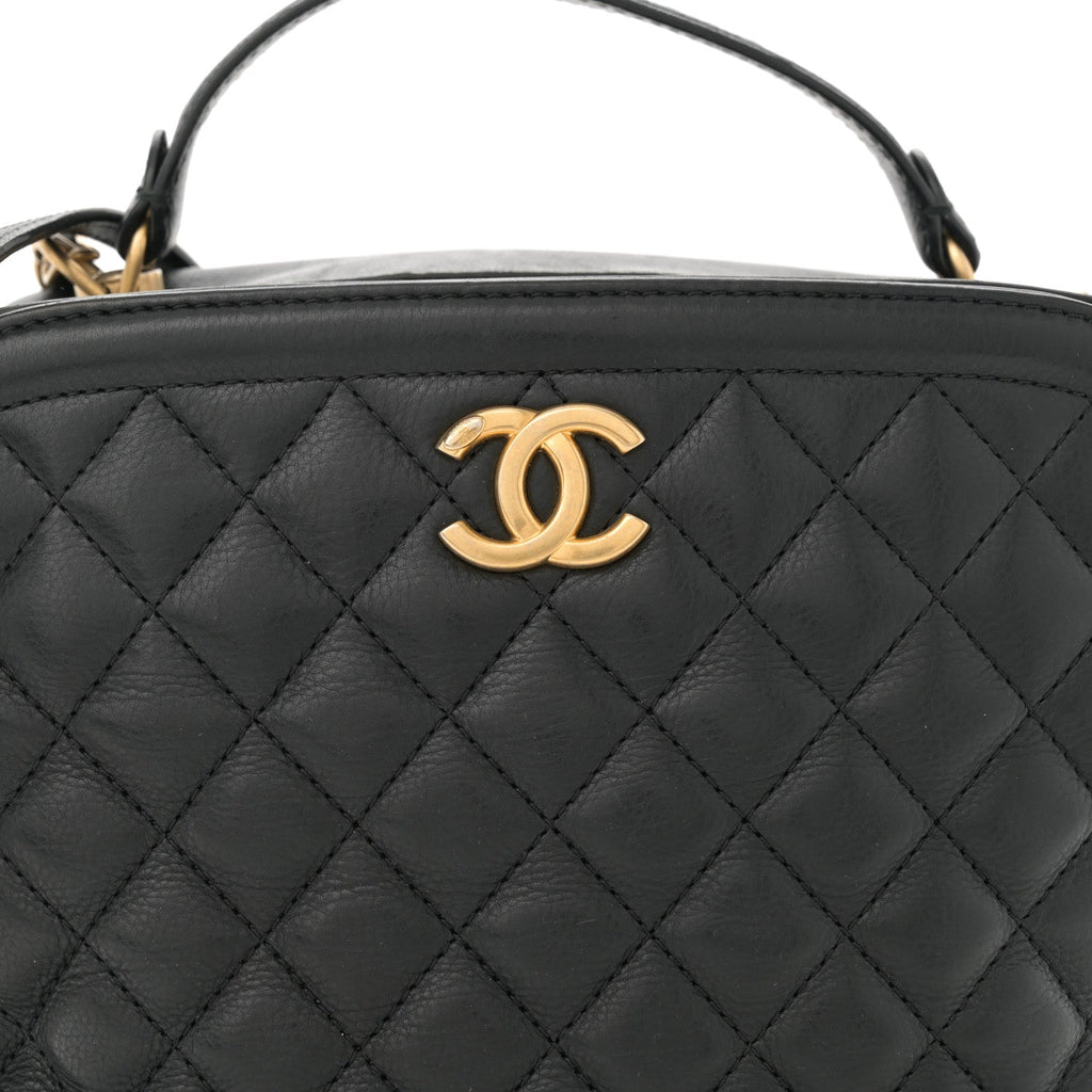 Calfskin Quilted CC Medium Vanity Case Black