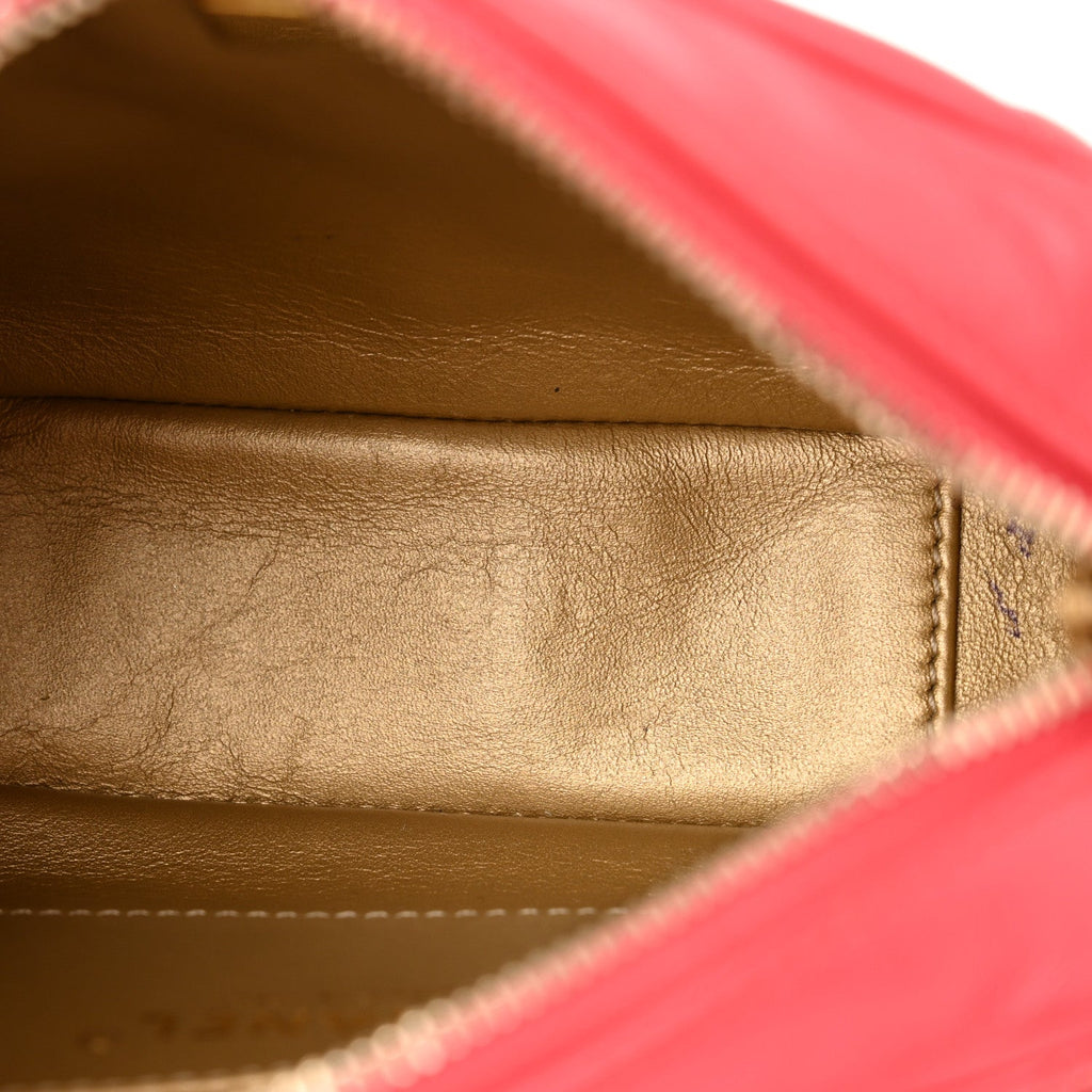 Lambskin Quilted CC Pearl Crush Camera Case Red