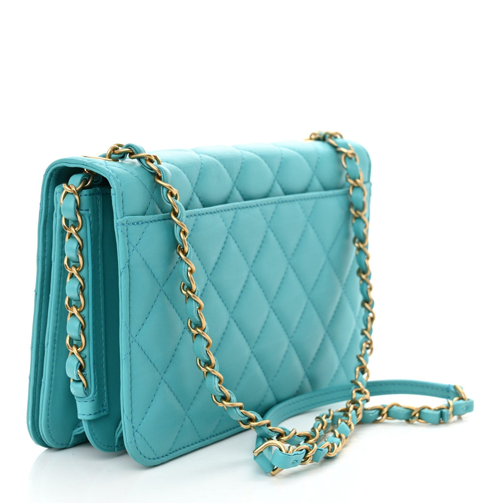 Calfskin Quilted Medium Everyday Chic Single Flap Turquoise