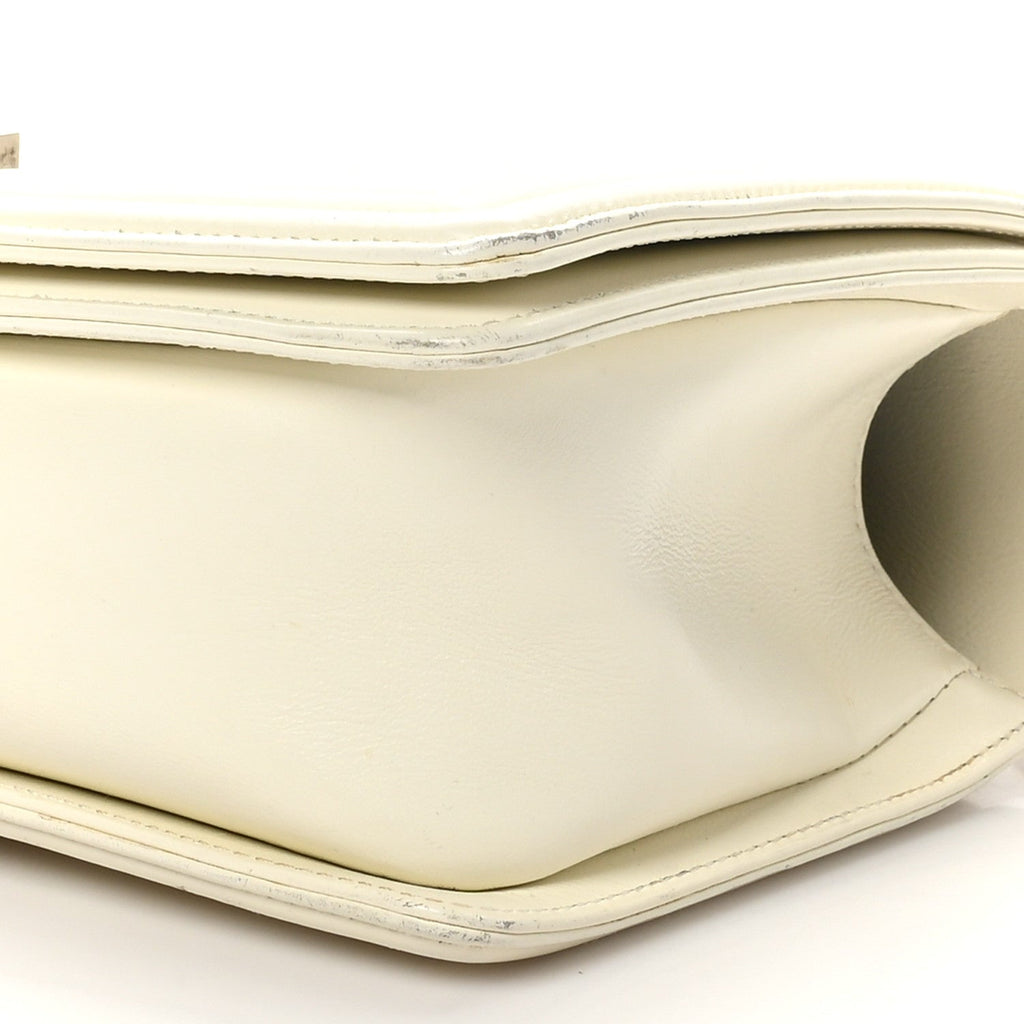 Calfskin Quilted Medium Boy Flap White