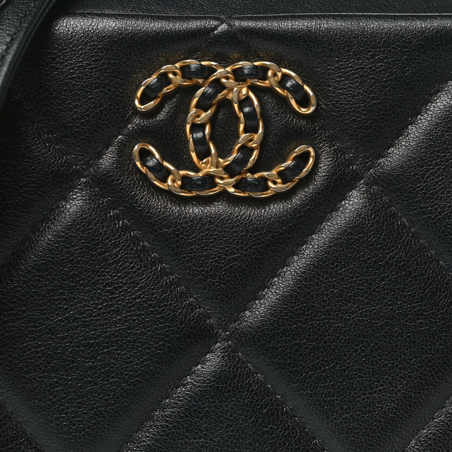 Lambskin Quilted Chanel 19 Camera Crossbody Case Black