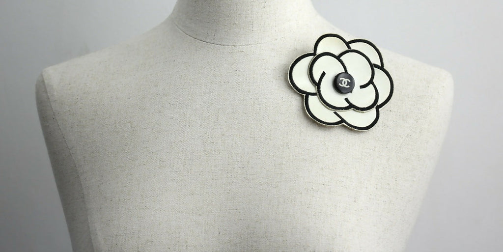 Chanel Vintage 1995 Rubber Spring/Summer White Camellia Brooch