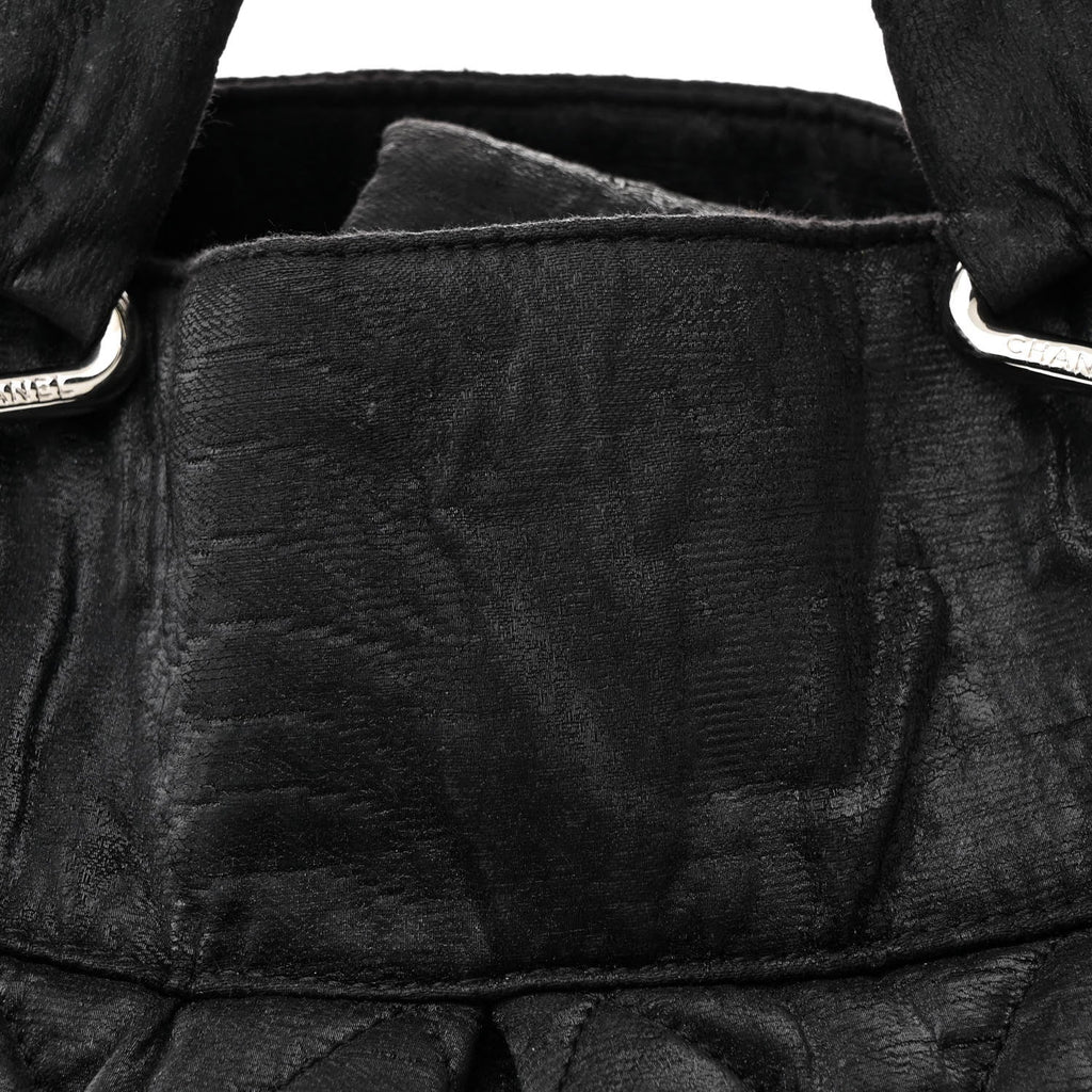 Crinkled Coated Canvas Le Marais Large Tote Black
